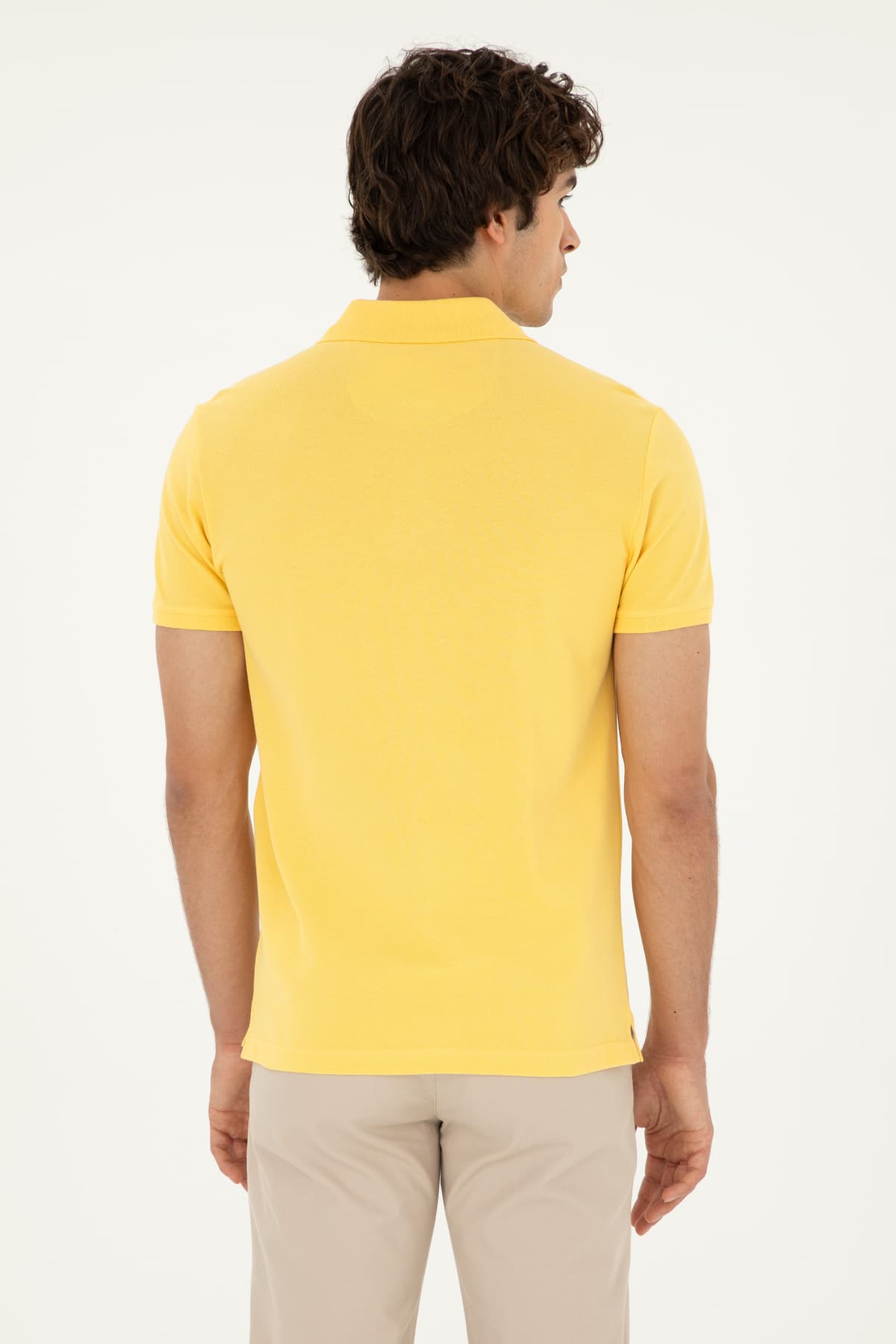 تیشرت مردانه U.S. Polo Assn. فیت اسلیم یقه پولو زرد بیسیک مدل 50279613-VR044 تیشرت مردانه U.S. Polo Assn. فیت اسلیم یقه پولو زرد بیسیک مدل 50279613-VR044