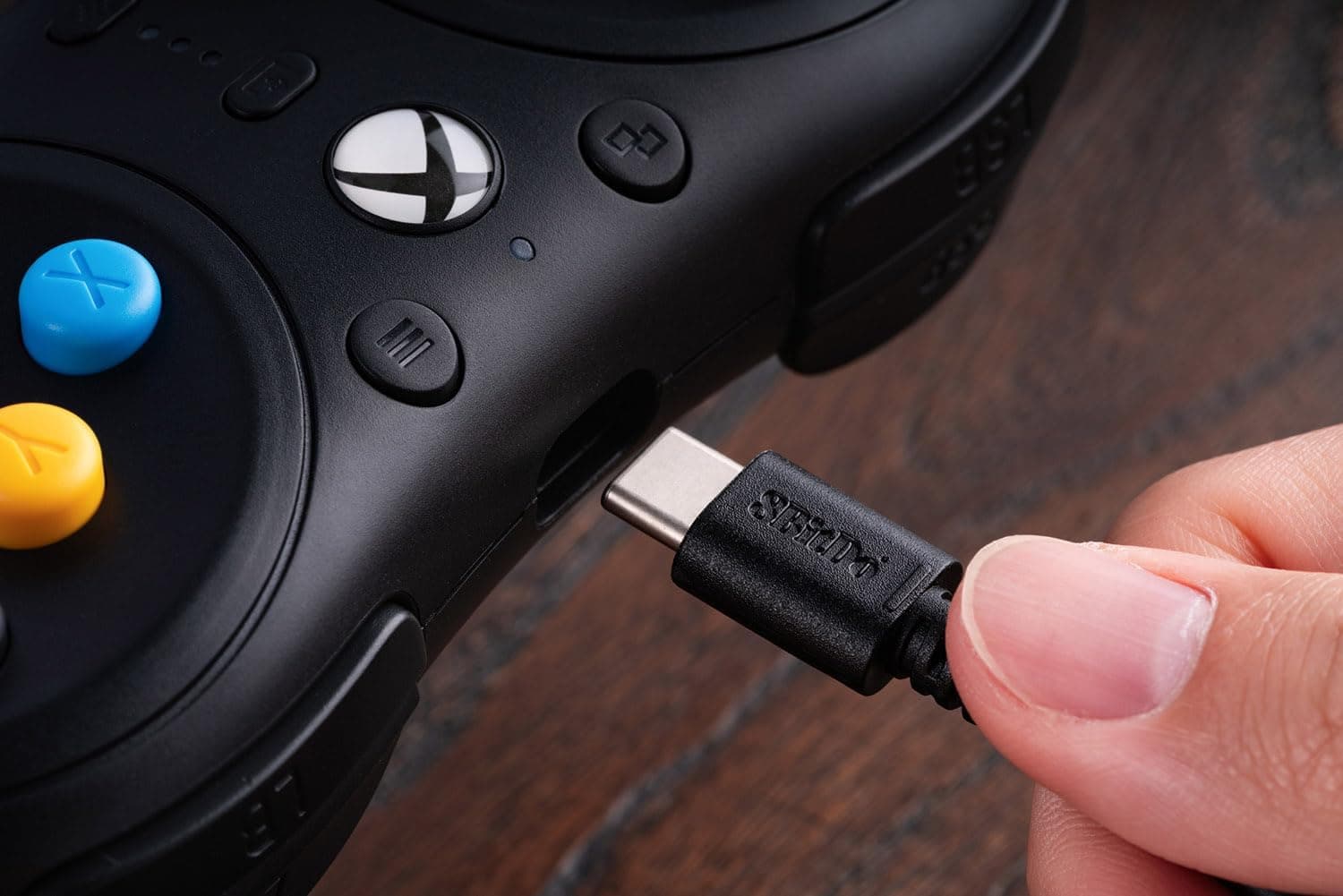 دسته بازی سیمی برای Xbox Series X|S، Xbox One و Windows، 8bitdo با چیدمان ۶ دکمهای مدل M30 دسته بازی سیمی برای Xbox Series X|S، Xbox One و Windows، 8bitdo با چیدمان ۶ دکمهای مدل M30