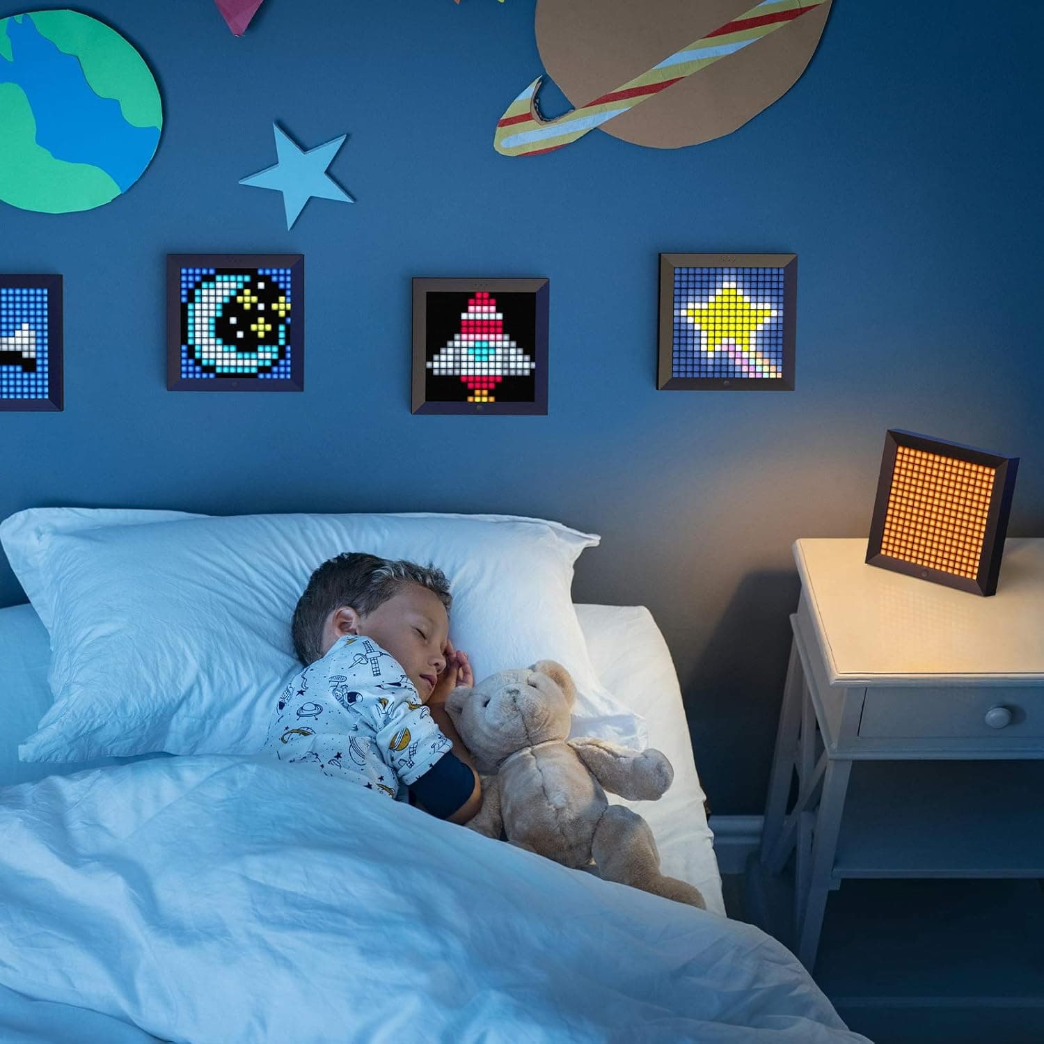 قاب عکس پیکسلی Divoom Pixoo قاب عکس پیکسلی Divoom Pixoo