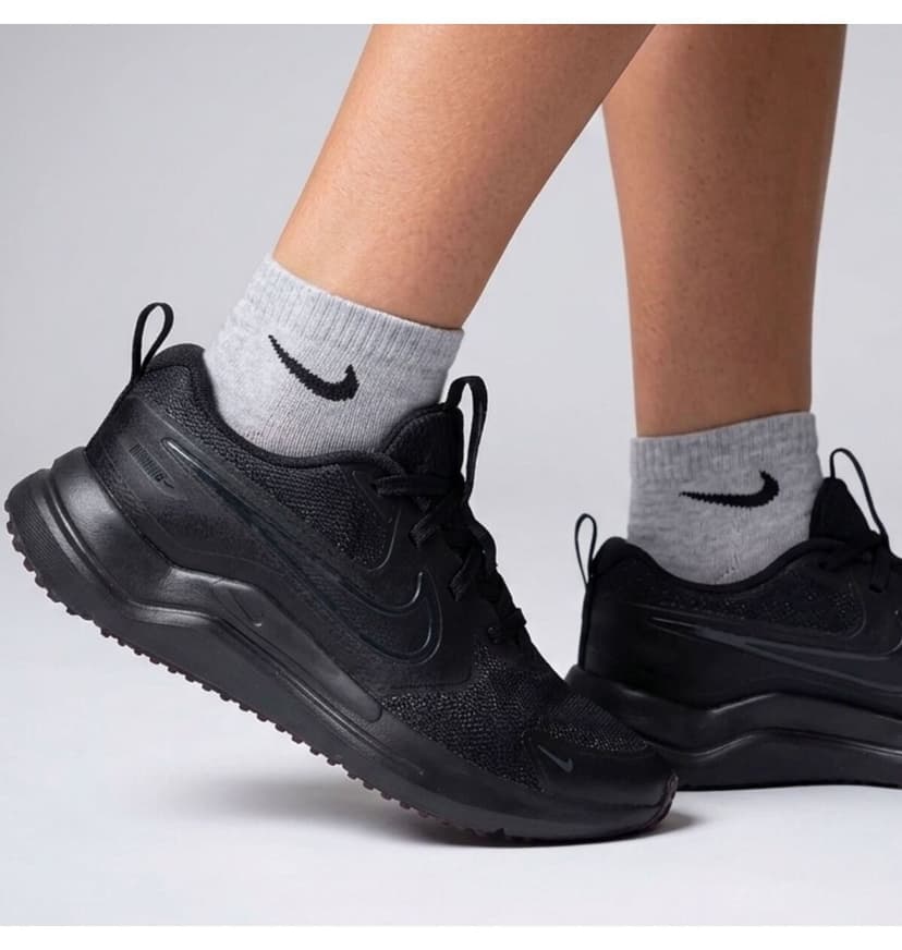 کفش ورزشی نوجوانان Nike مدل COSMIC RUNNER کفش ورزشی نوجوانان Nike مدل COSMIC RUNNER