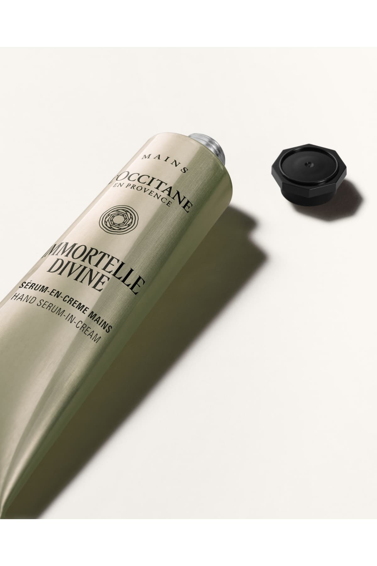 کرم دست L'Occitane Immortelle Shea ضدپیری حاوی گل جاودان و روغن شیباتر 75 ml کرم دست L'Occitane Immortelle Shea ضدپیری حاوی گل جاودان و روغن شیباتر 75 ml