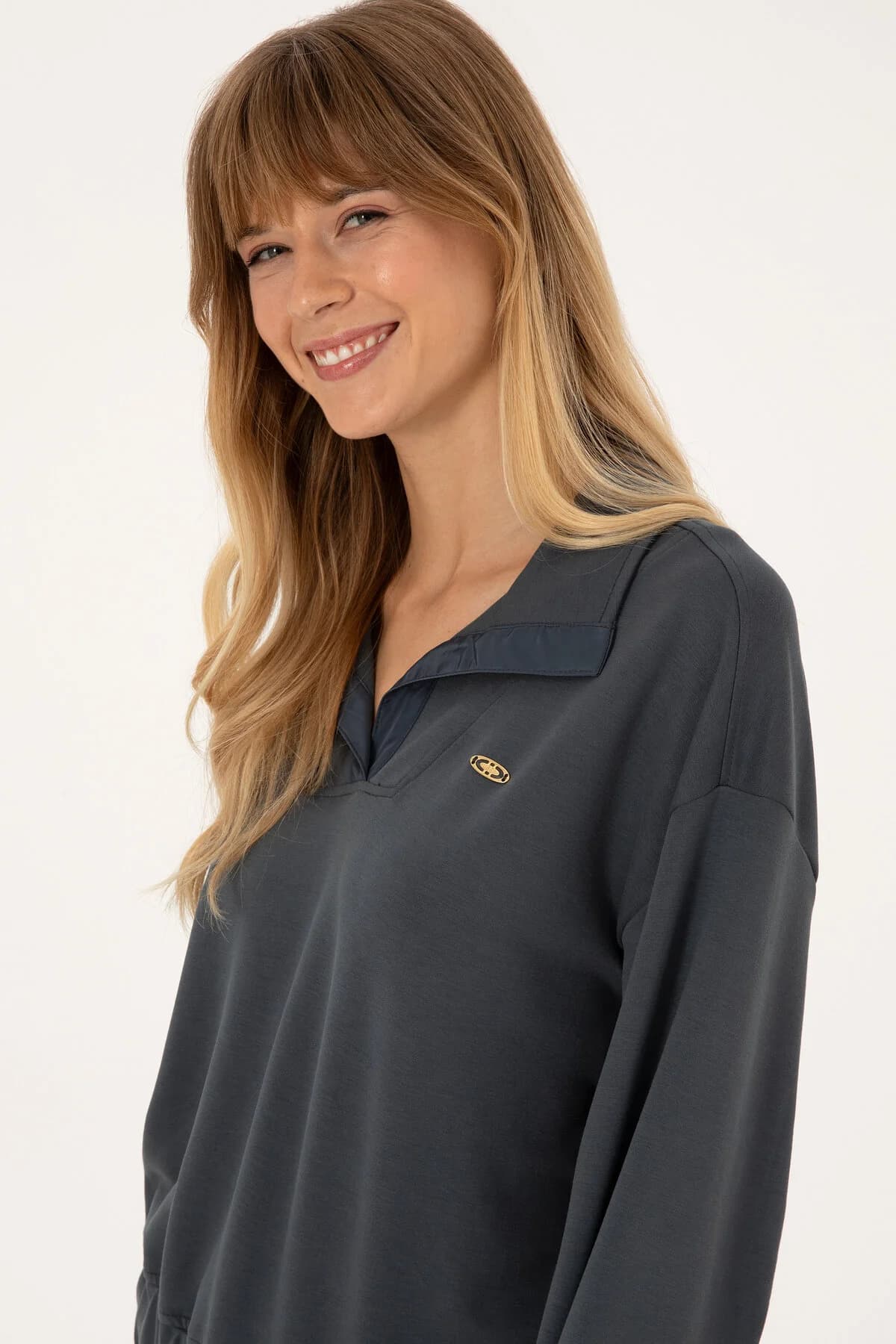 سویشرت زنانه U.S. Polo Assn. آنتراسیت یقه ایستاده مدل 50309429-VR006 سویشرت زنانه U.S. Polo Assn. آنتراسیت یقه ایستاده مدل 50309429-VR006