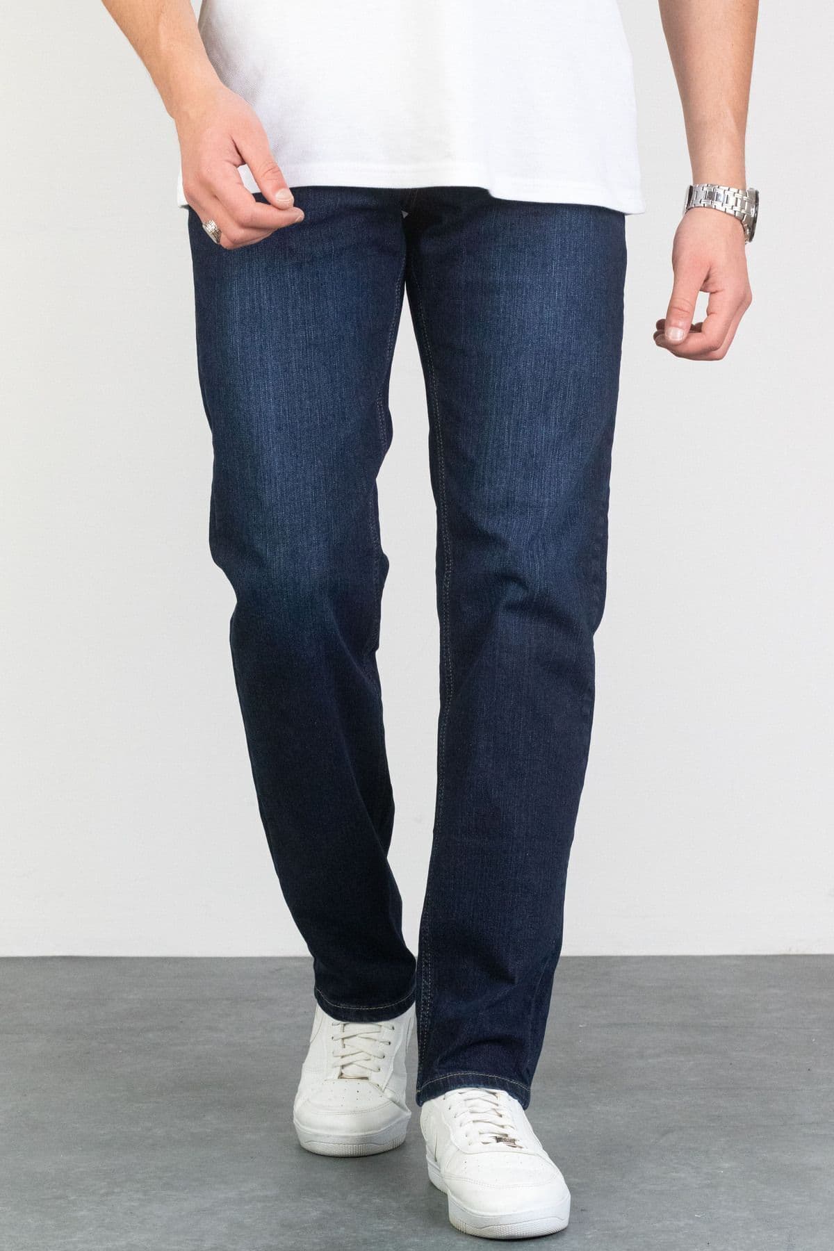 شلوار جین مردانه HLT JEANS آبی تیره فیت معمولی لایکرا مدل HLTHE001977 شلوار جین مردانه HLT JEANS آبی تیره فیت معمولی لایکرا مدل HLTHE001977