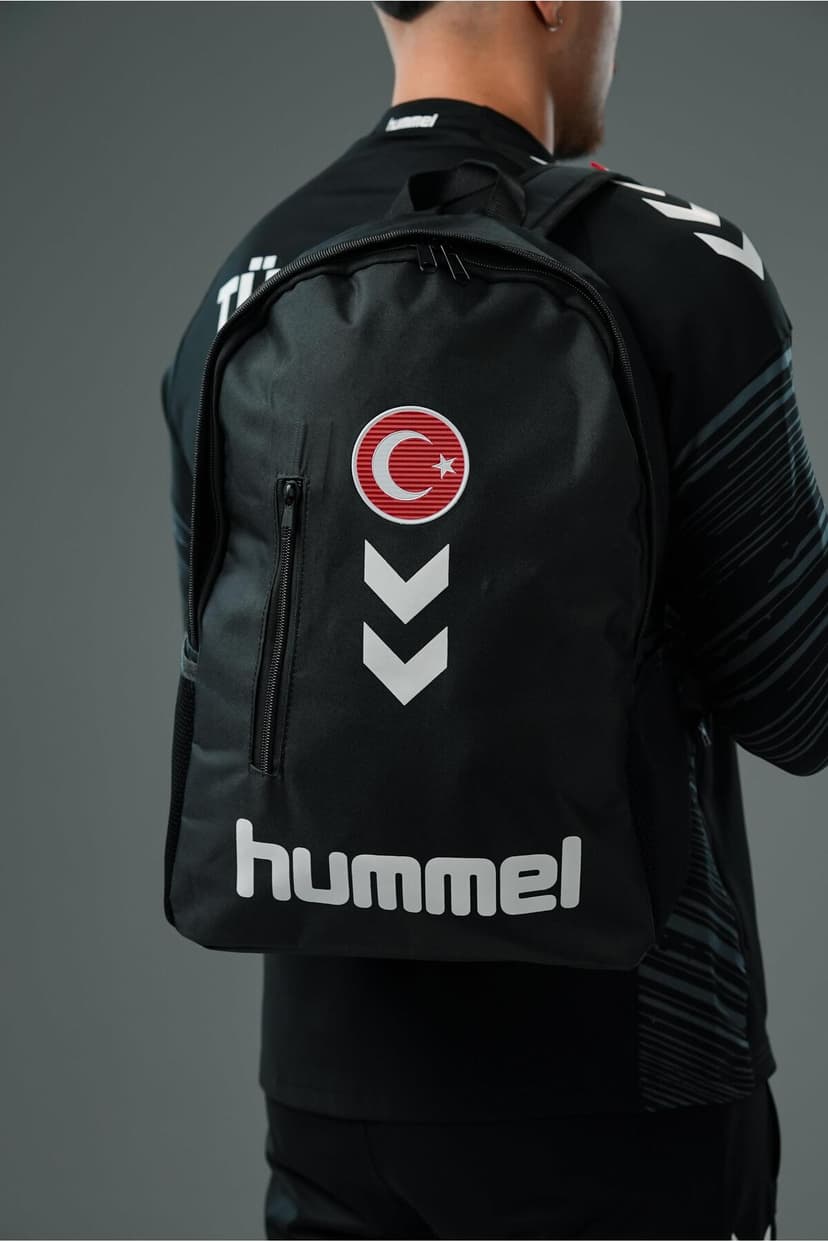 کوله پشتی زنانه hummel تیم ملی مشکی کوله پشتی زنانه hummel تیم ملی مشکی