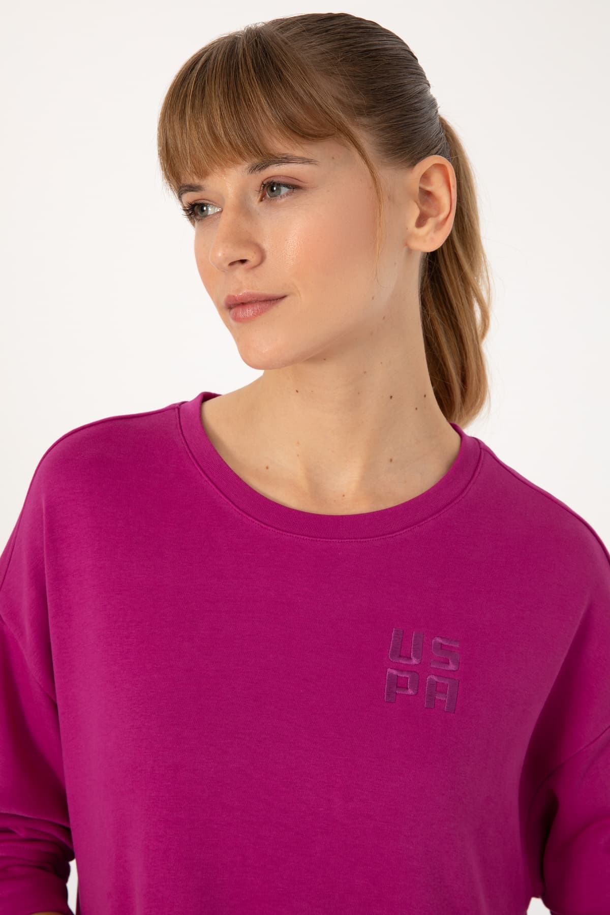 سوئیتشرت زنانه U.S. Polo Assn. فوشیا یقه گرد بیسیک مدل 50313565-VR023 سوئیتشرت زنانه U.S. Polo Assn. فوشیا یقه گرد بیسیک مدل 50313565-VR023