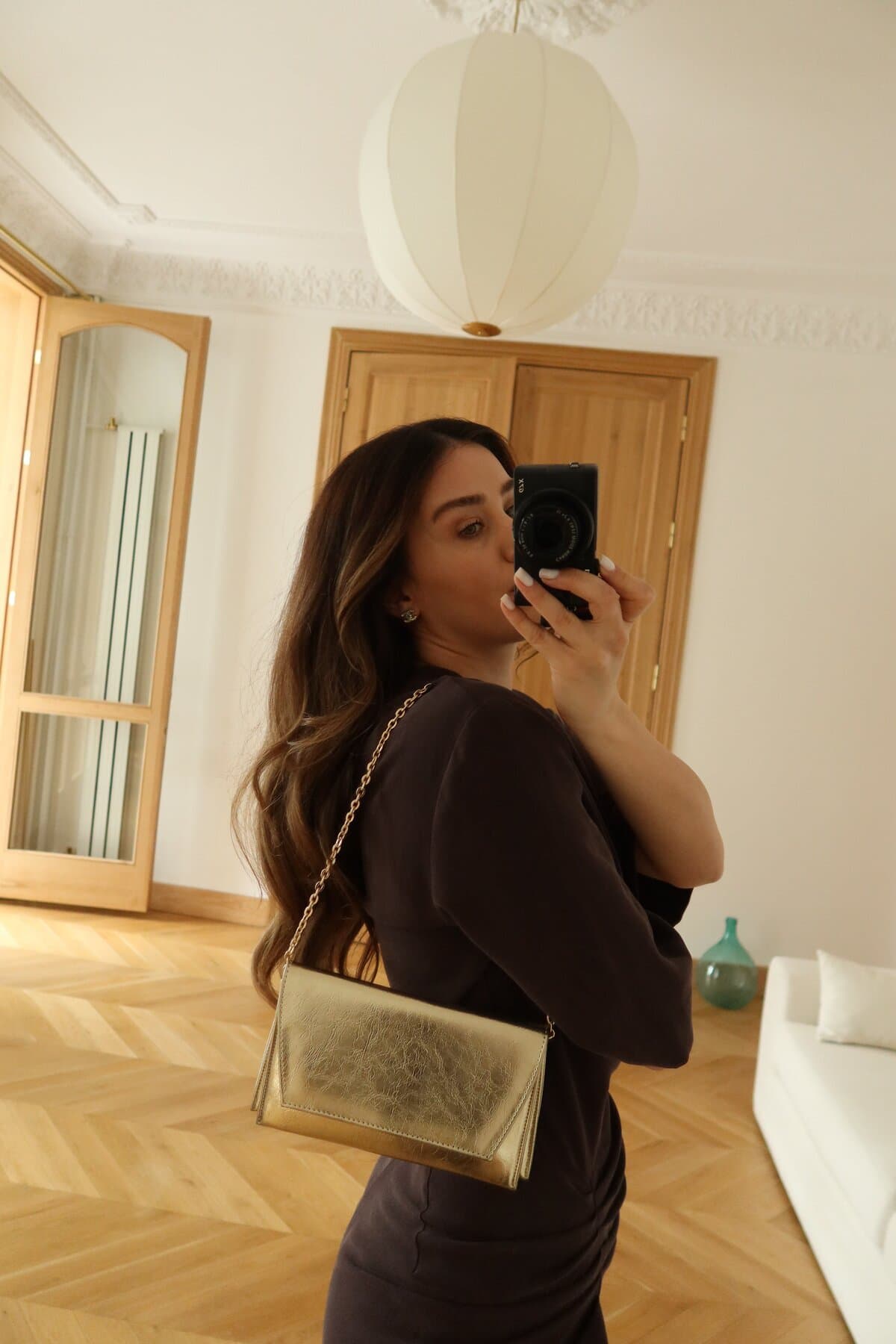 کیف دستی Tina İstanbul با بند زنجیری طلایی کیف دستی Tina İstanbul با بند زنجیری طلایی