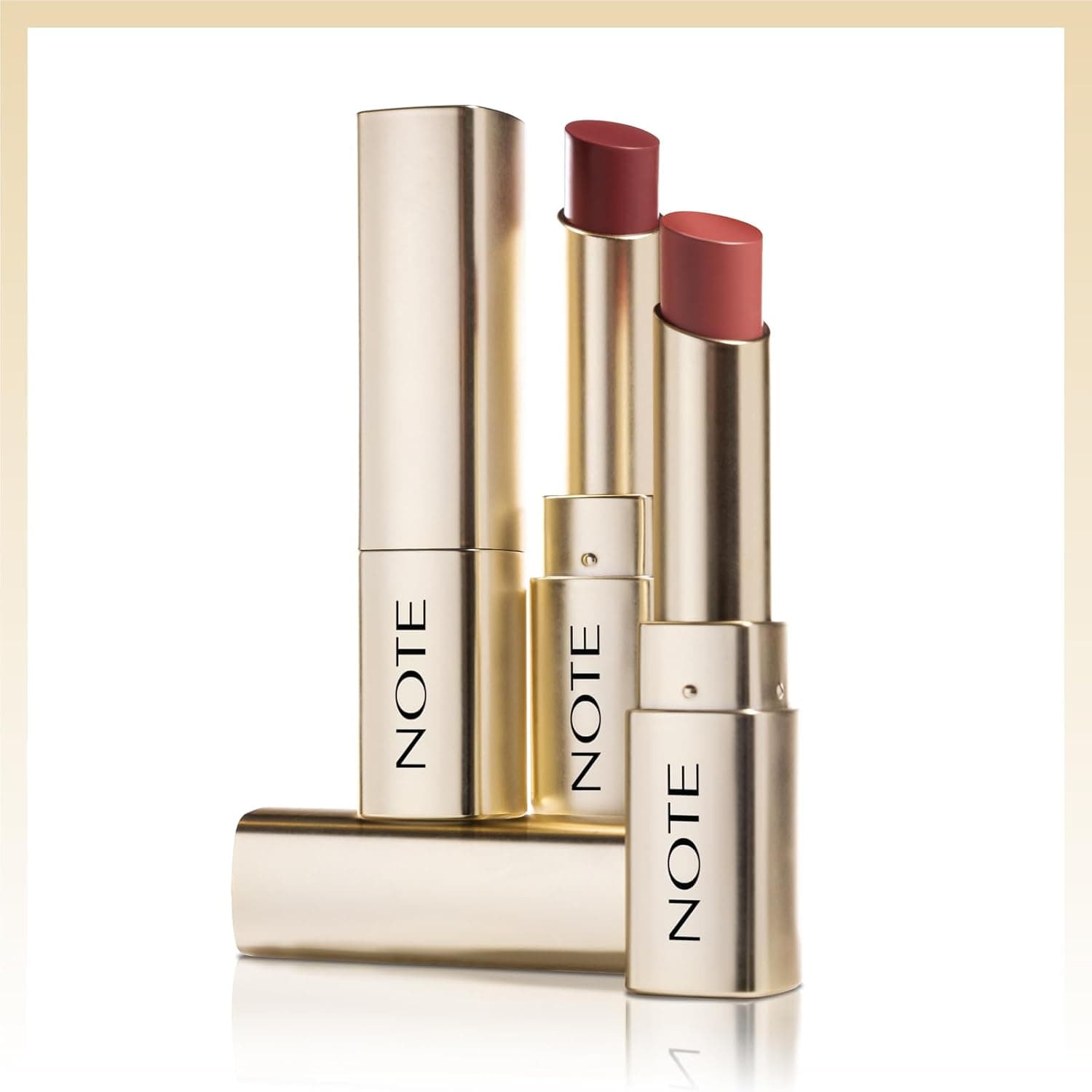 رژ لب مات Note مدل 110 Alluring قرمز رژ لب مات Note مدل 110 Alluring قرمز