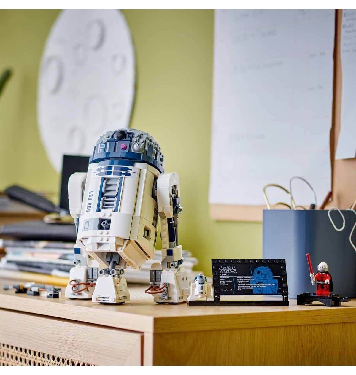 لگو Star Wars مدل R2-D2 75379 با 1050 قطعه لگو Star Wars مدل R2-D2 75379 با 1050 قطعه