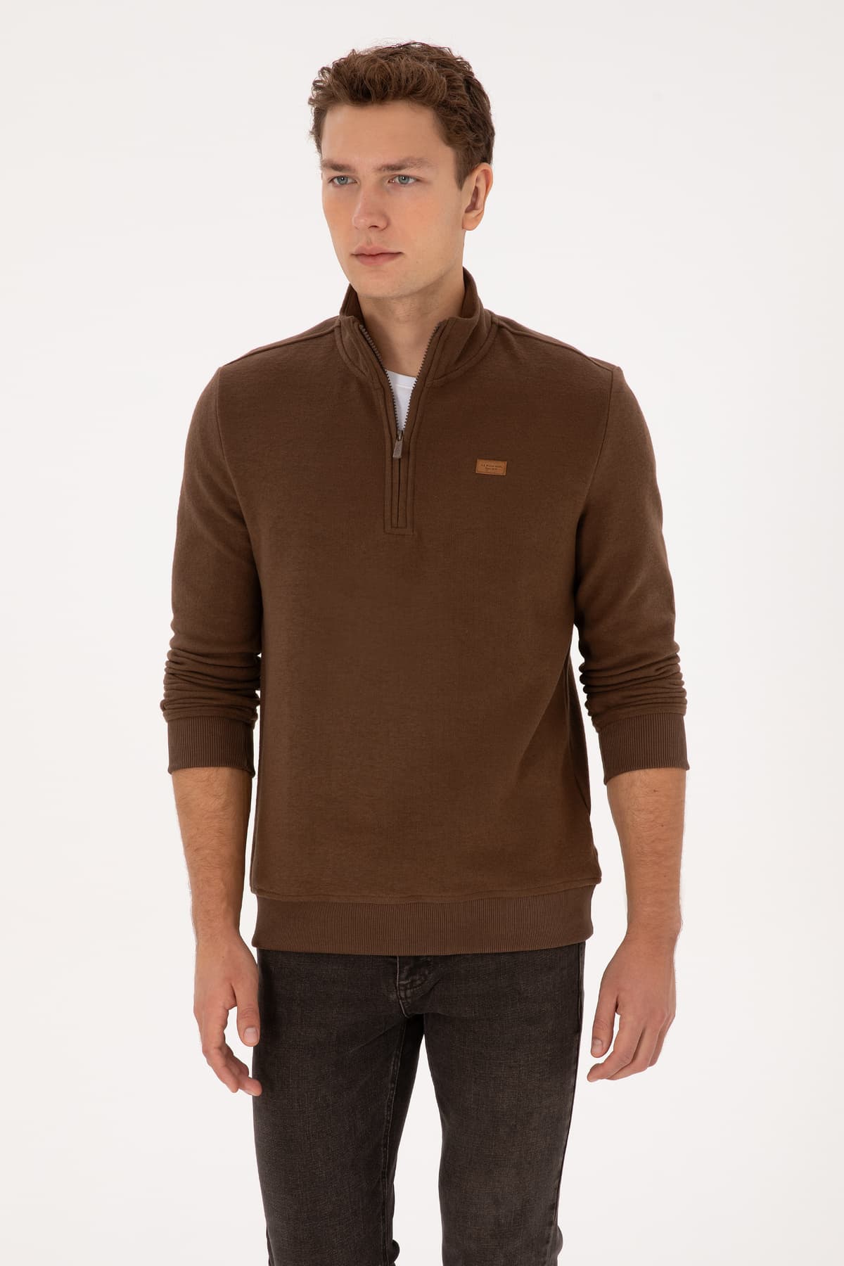 سوئیشرت مردانه U.S. Polo Assn. نیم زیپ شاردون قهوهای مدل 50313802-VR029 سوئیشرت مردانه U.S. Polo Assn. نیم زیپ شاردون قهوهای مدل 50313802-VR029