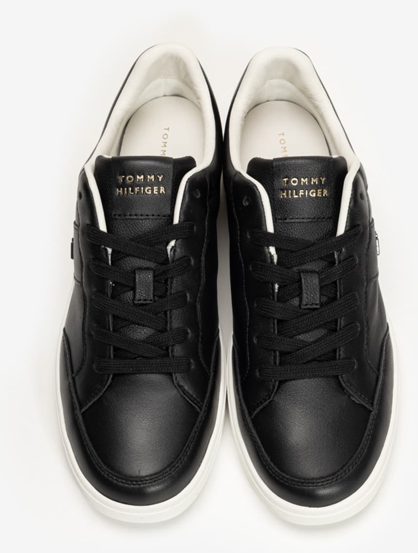 کفش اسنیکر زنانه Tommy Hilfiger مشکی مدل TH Heritage Court کفش اسنیکر زنانه Tommy Hilfiger مشکی مدل TH Heritage Court