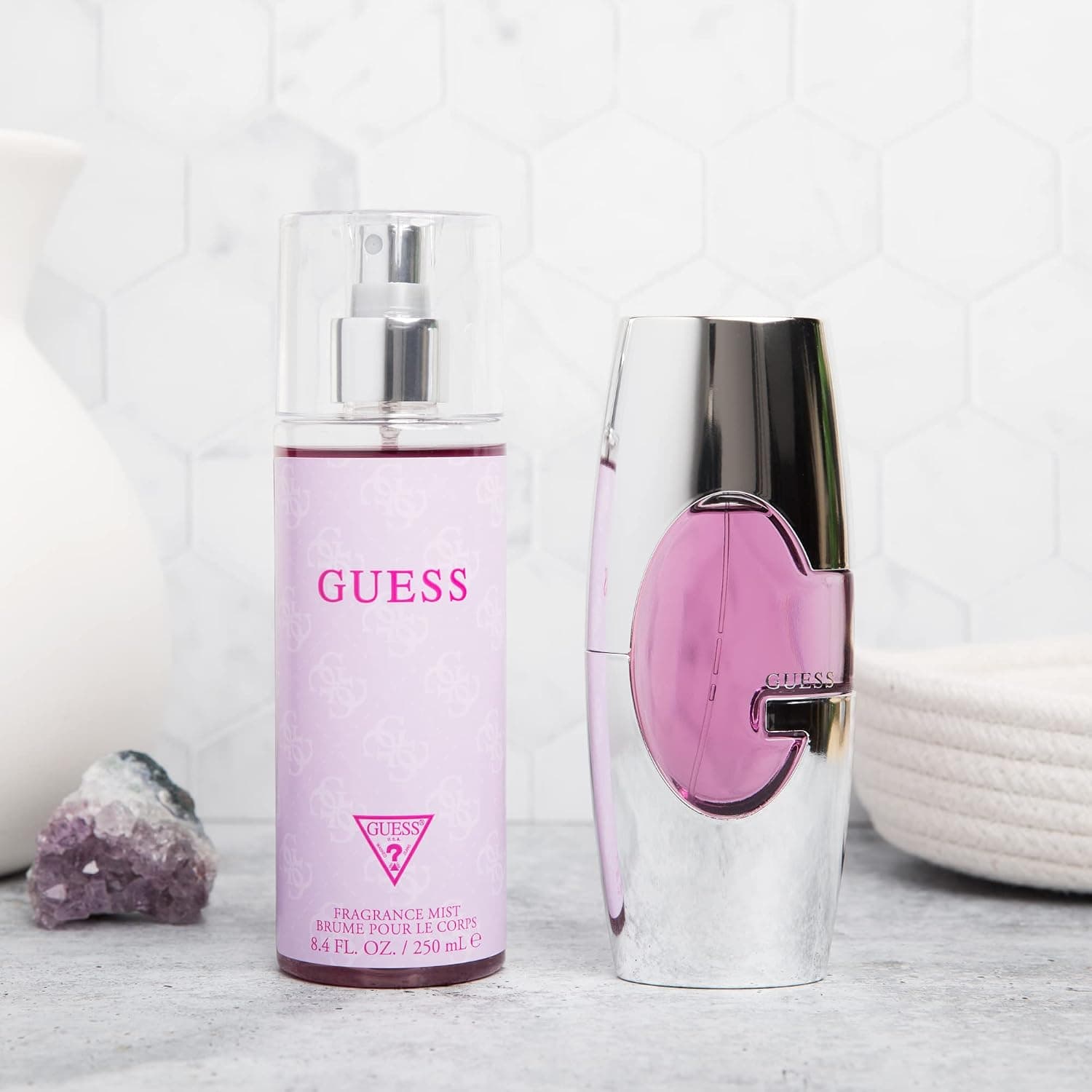 عطر زنانه GUESS ادو پرفیوم 50 ml عطر زنانه GUESS ادو پرفیوم 50 ml