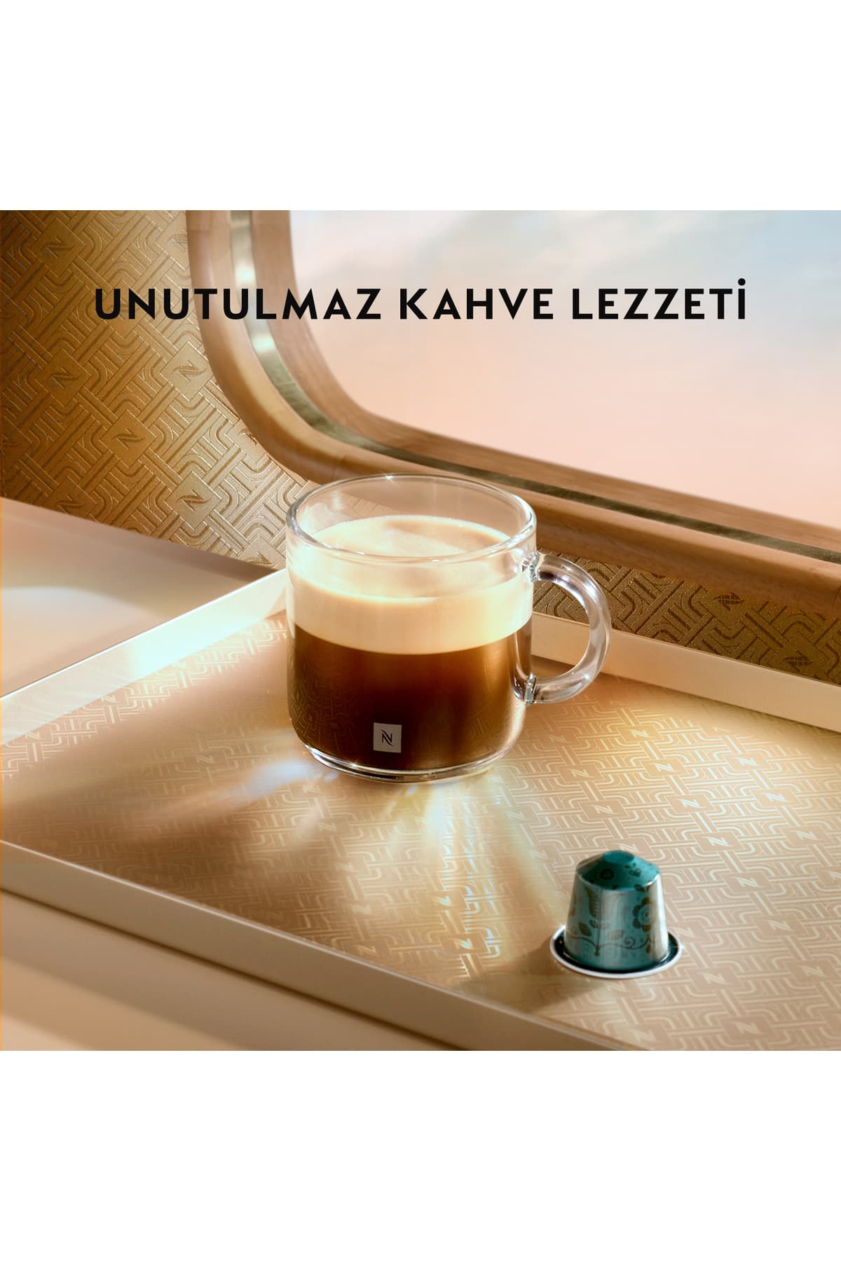دستگاه قهوهساز Nespresso با سیستم تهیه شیر مدل F541 سفید دستگاه قهوهساز Nespresso با سیستم تهیه شیر مدل F541 سفید