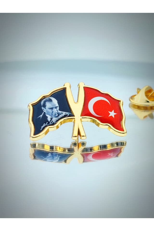 نشان یقه YÖRÜK TASARIM طرح پرچم ترکیه و آتاتورک با روکش طلا و مینای ریختهگریشده نشان یقه YÖRÜK TASARIM طرح پرچم ترکیه و آتاتورک با روکش طلا و مینای ریختهگریشده