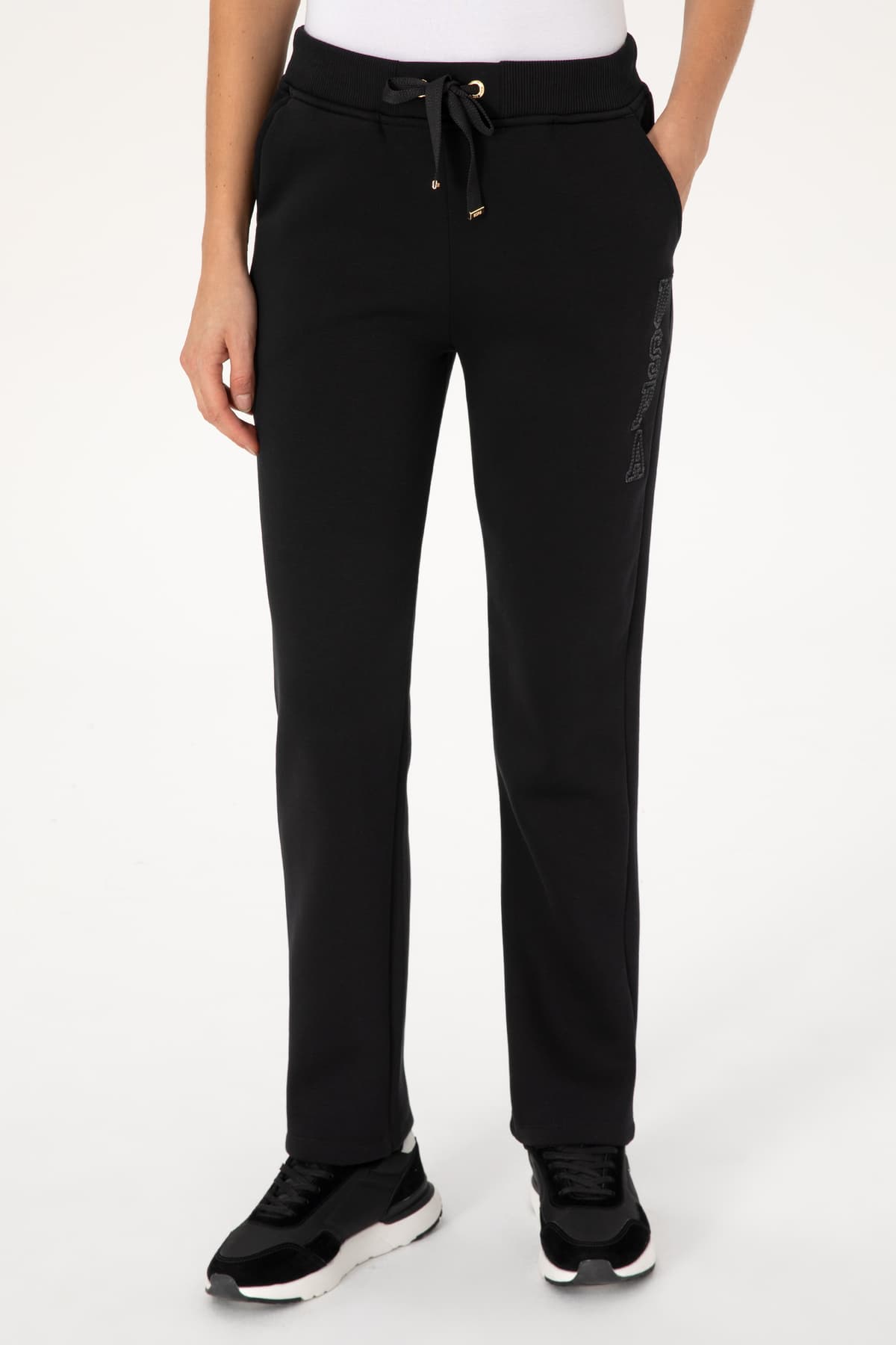 شلوار گرمکن زنانه U.S. Polo Assn. مشکی کرکی مدل 50313583-VR046 شلوار گرمکن زنانه U.S. Polo Assn. مشکی کرکی مدل 50313583-VR046