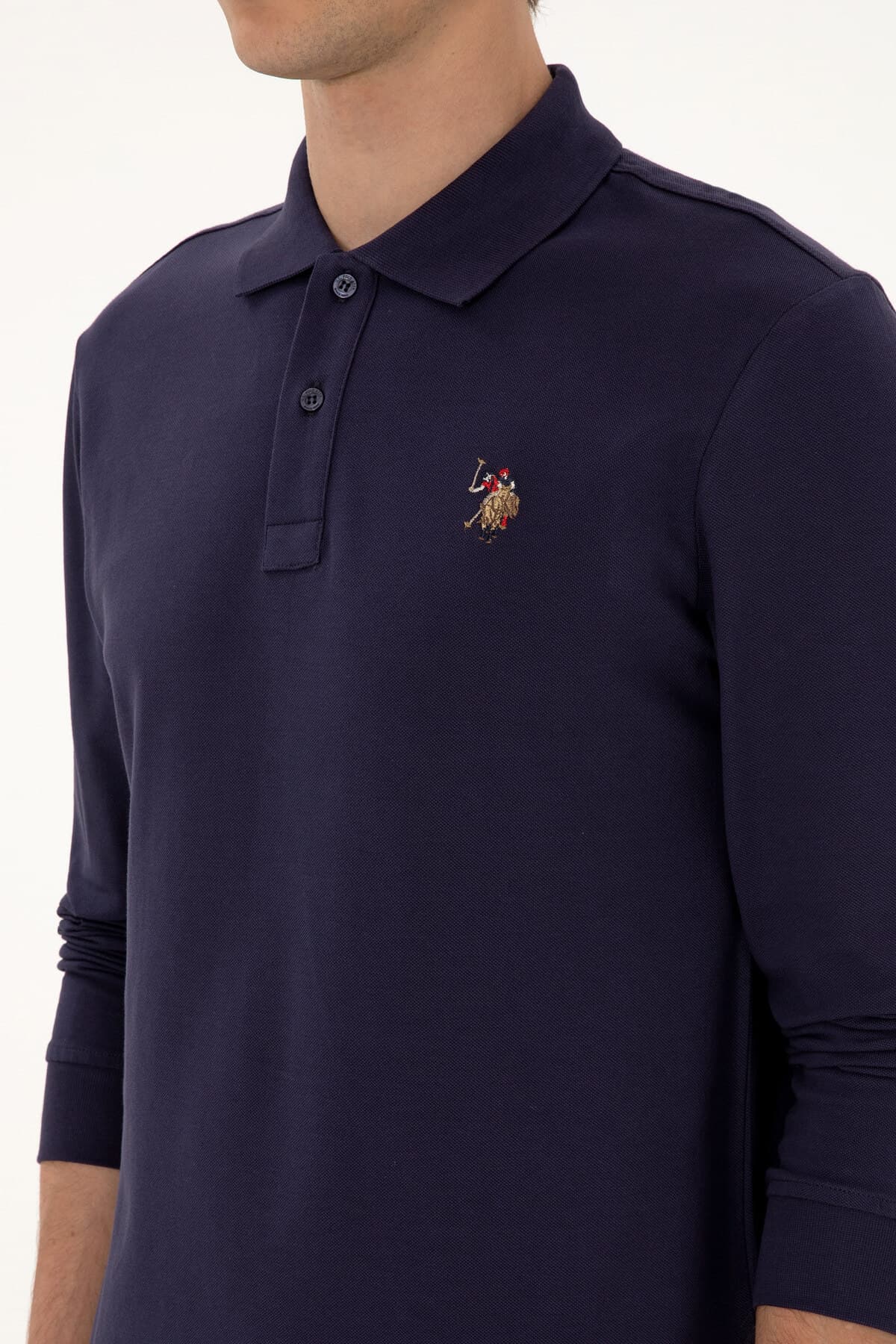سویشرت مردانه U.S. Polo Assn. فیت معمولی یقه پولو ارغوانی ساده مدل 50313772-VR074 سویشرت مردانه U.S. Polo Assn. فیت معمولی یقه پولو ارغوانی ساده مدل 50313772-VR074