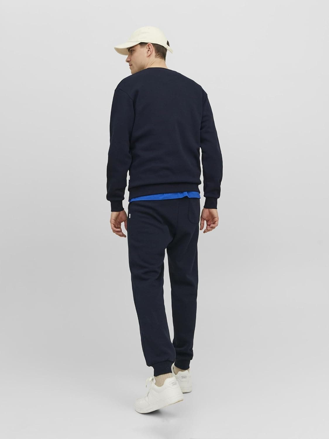 سوئیشرت مردانه JACK & JONES یقه گرد مدل Jjebradley سوئیشرت مردانه JACK & JONES یقه گرد مدل Jjebradley