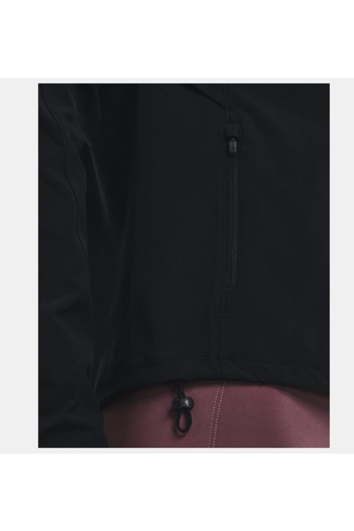 کاپشن زنانه Under Armour مدل Outrun The Storm کاپشن زنانه Under Armour مدل Outrun The Storm