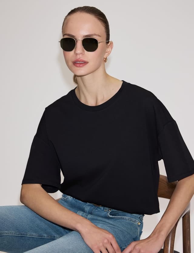 تیشرت زنانه مشکی Pierre Cardin مدل 50325455-VR046 تیشرت زنانه مشکی Pierre Cardin مدل 50325455-VR046