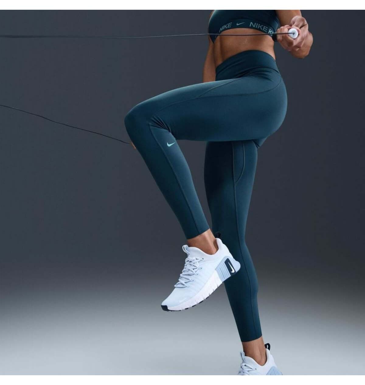 تایتس زنانه Nike Dri-Fit Universa کمر بلند 7/8 سرمهای تایتس زنانه Nike Dri-Fit Universa کمر بلند 7/8 سرمهای