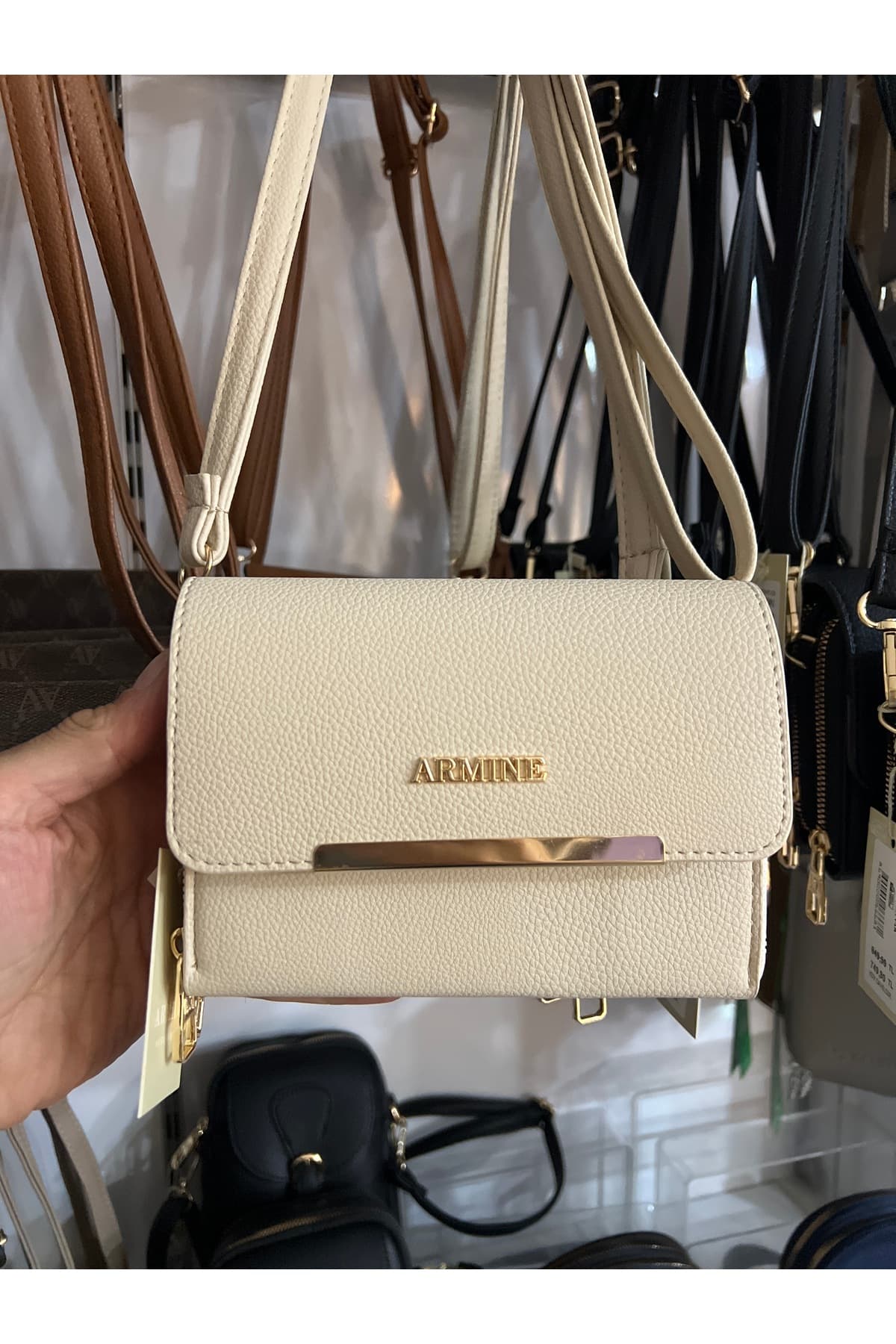 کیف زنانه Armine کراسبادی مدل 381 کیف زنانه Armine کراسبادی مدل 381