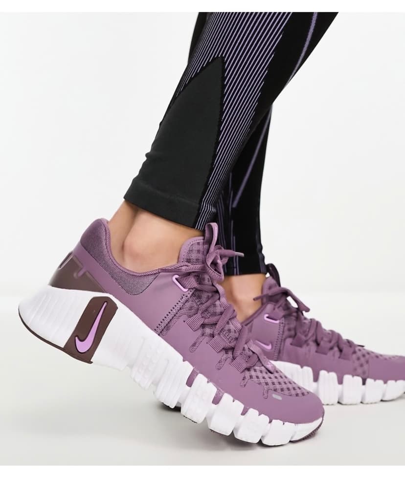 کفش تمرینی زنانه Nike Free Metcon 5 کفش تمرینی زنانه Nike Free Metcon 5