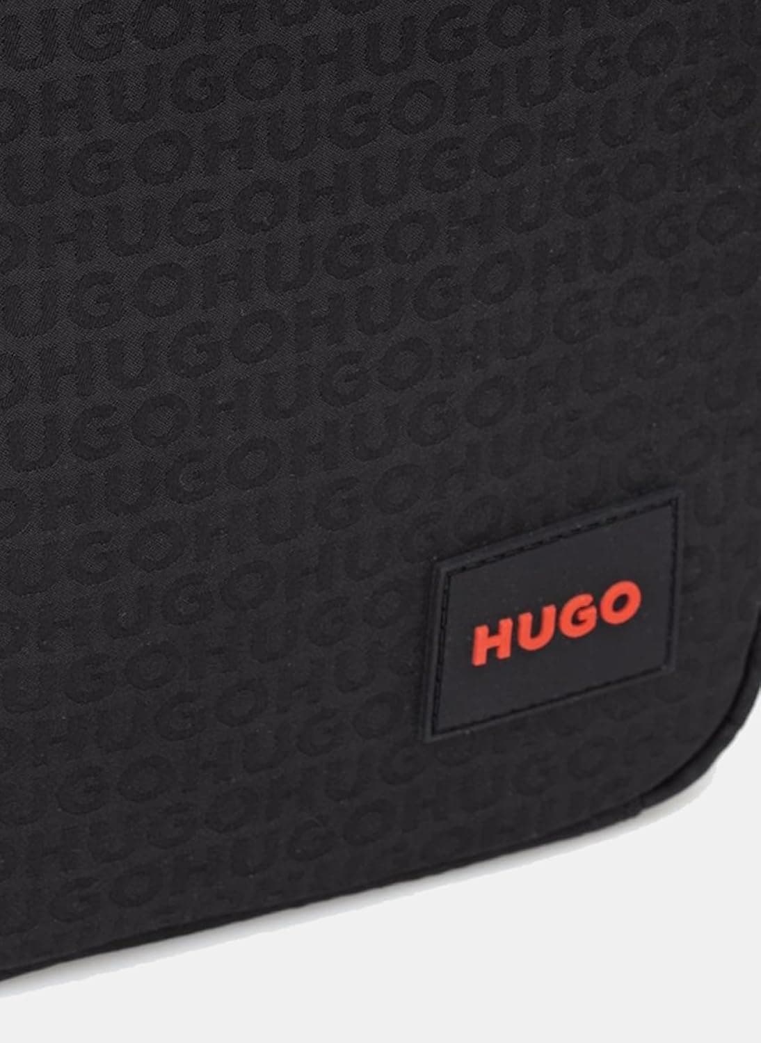 کیف پستچی مردانه HUGO مشکی مدل 5003387855 کیف پستچی مردانه HUGO مشکی مدل 5003387855