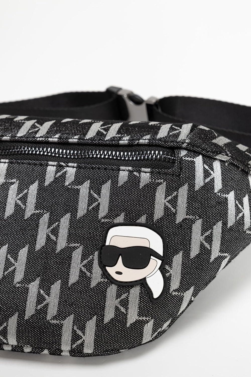 کیف کمری مردانه KARL LAGERFELD مشکی و قهوهای مدل 805915551189 کیف کمری مردانه KARL LAGERFELD مشکی و قهوهای مدل 805915551189