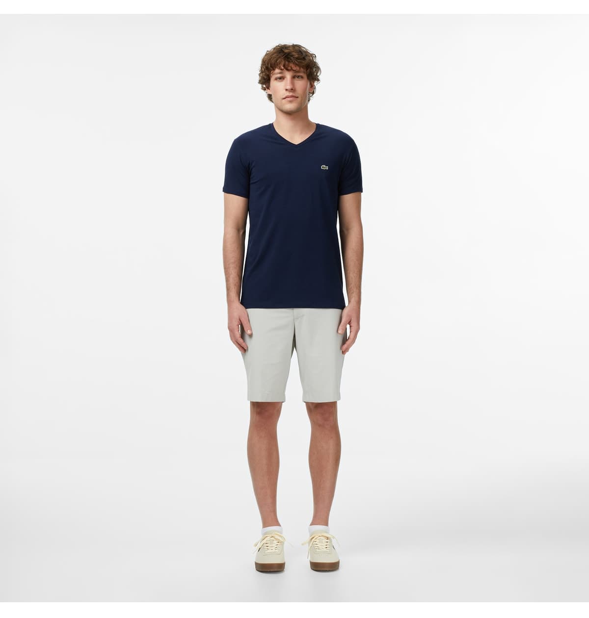 تیشرت مردانه Lacoste اسلیم فیت یقه V سرمهای تیشرت مردانه Lacoste اسلیم فیت یقه V سرمهای