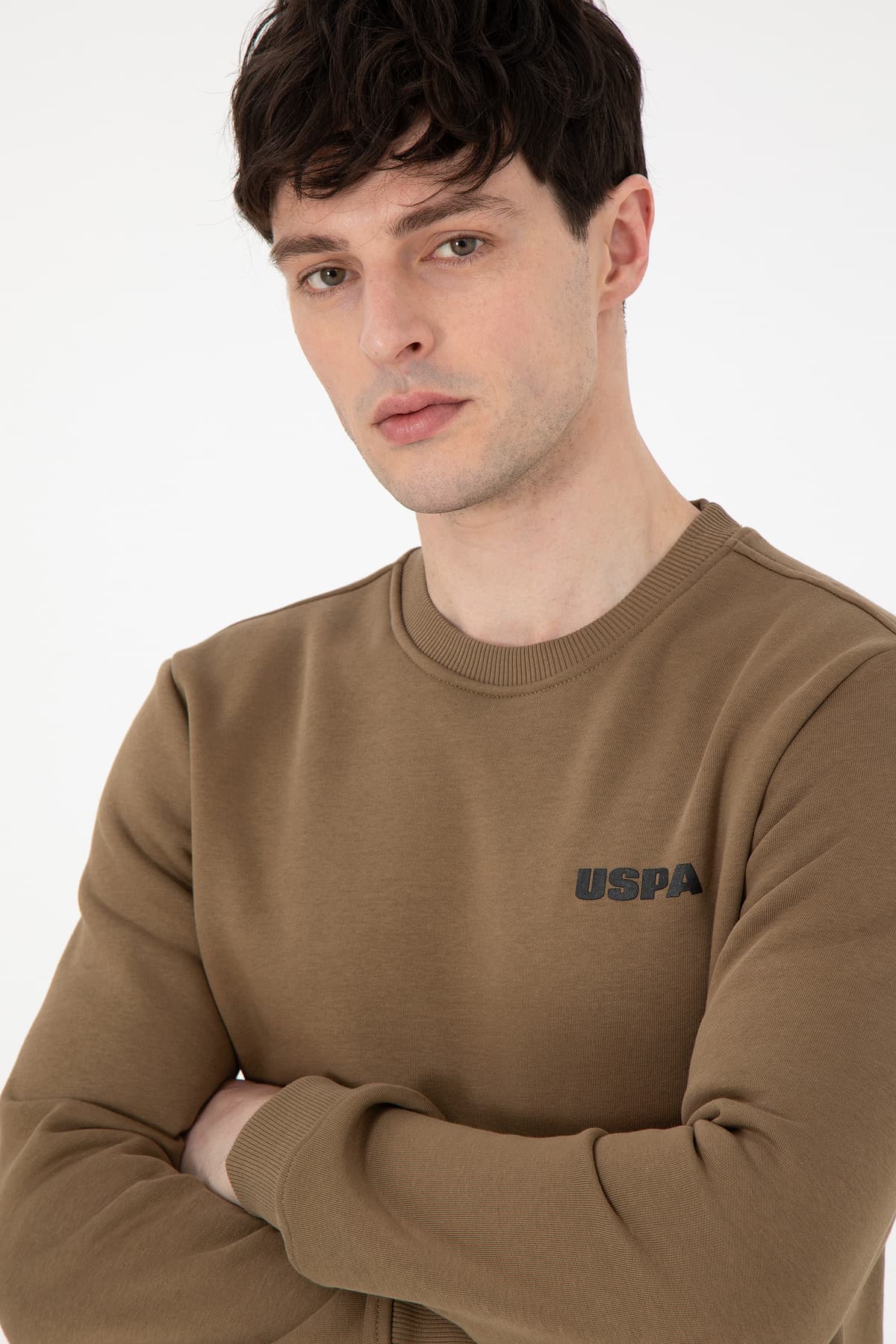 سویشرت مردانه U.S. Polo Assn. یقه گرد فیت معمولی سبز خاکی مدل 50292362-VR027 سویشرت مردانه U.S. Polo Assn. یقه گرد فیت معمولی سبز خاکی مدل 50292362-VR027
