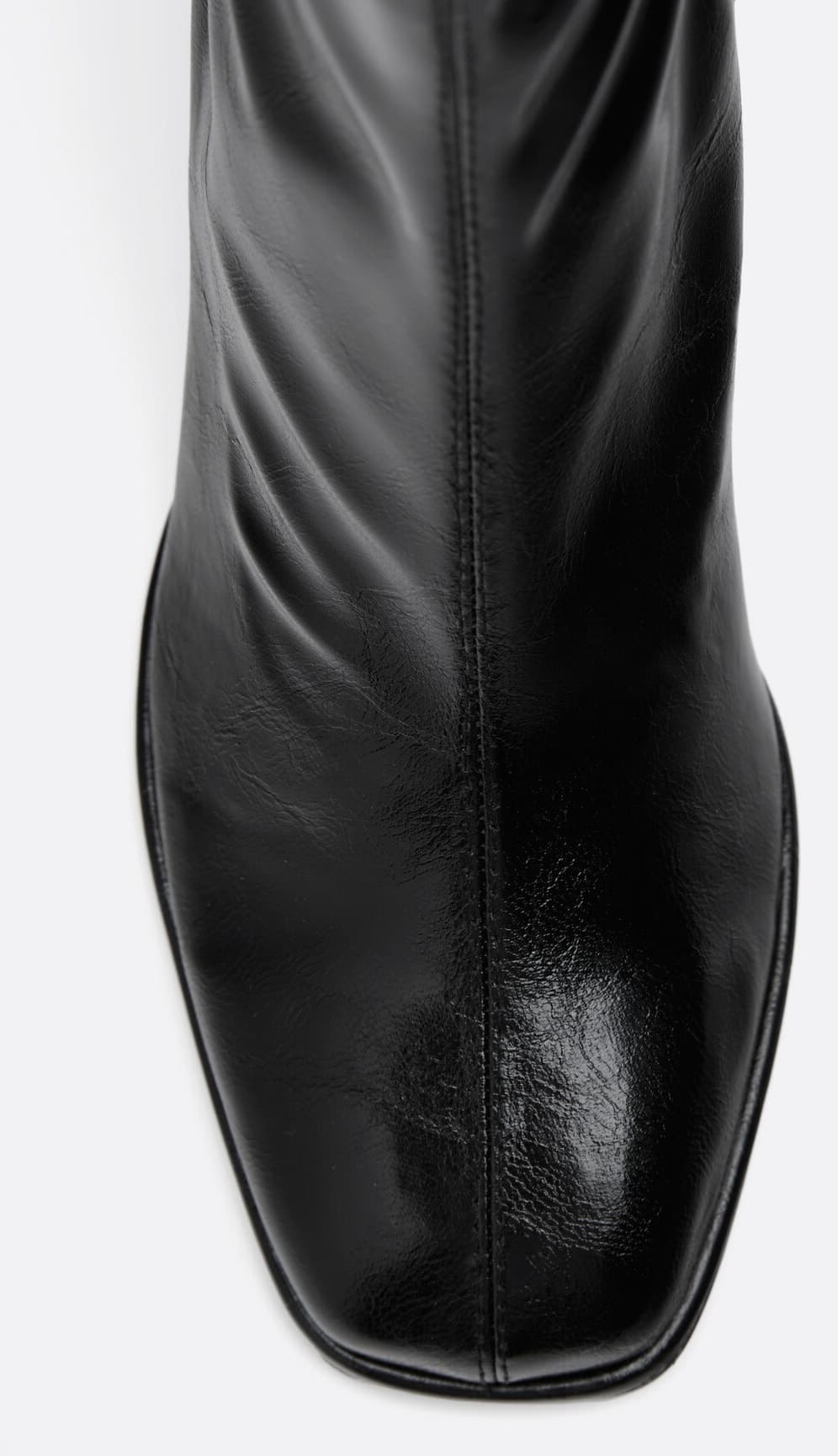 بوت پسرانه Stradivarius پاشنهدار نیمهبلند Basic بوت پسرانه Stradivarius پاشنهدار نیمهبلند Basic