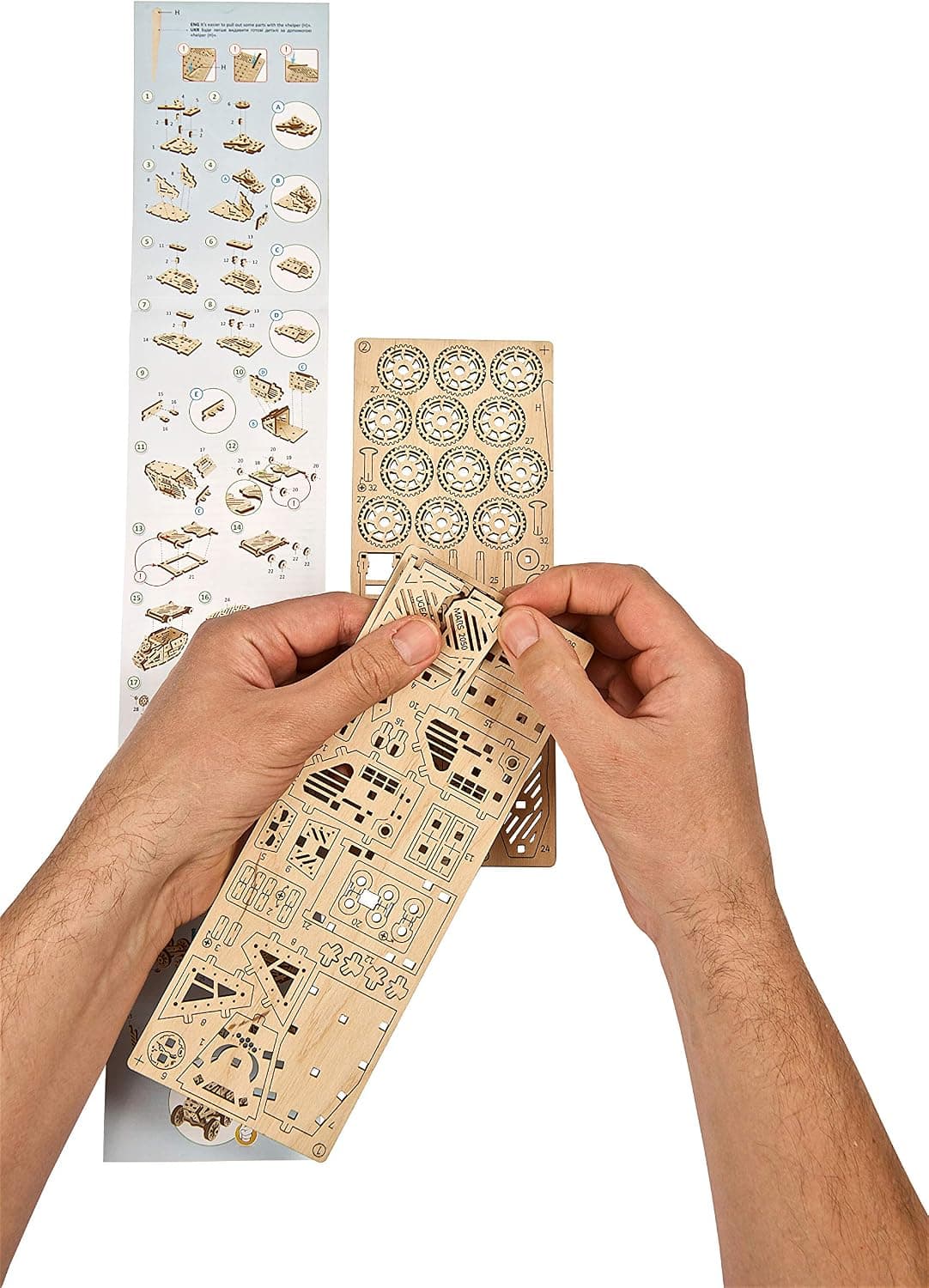 پازل سهبعدی چوبی مریخنورد UGEARS مدل UGR-70134 پازل سهبعدی چوبی مریخنورد UGEARS مدل UGR-70134