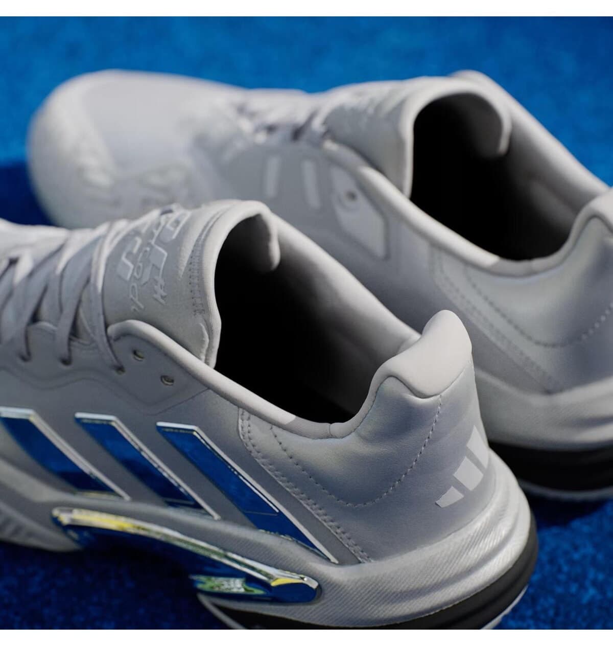 کفش تنیس مردانه adidas نسخه نقرهای مدل Barricade 13 کفش تنیس مردانه adidas نسخه نقرهای مدل Barricade 13