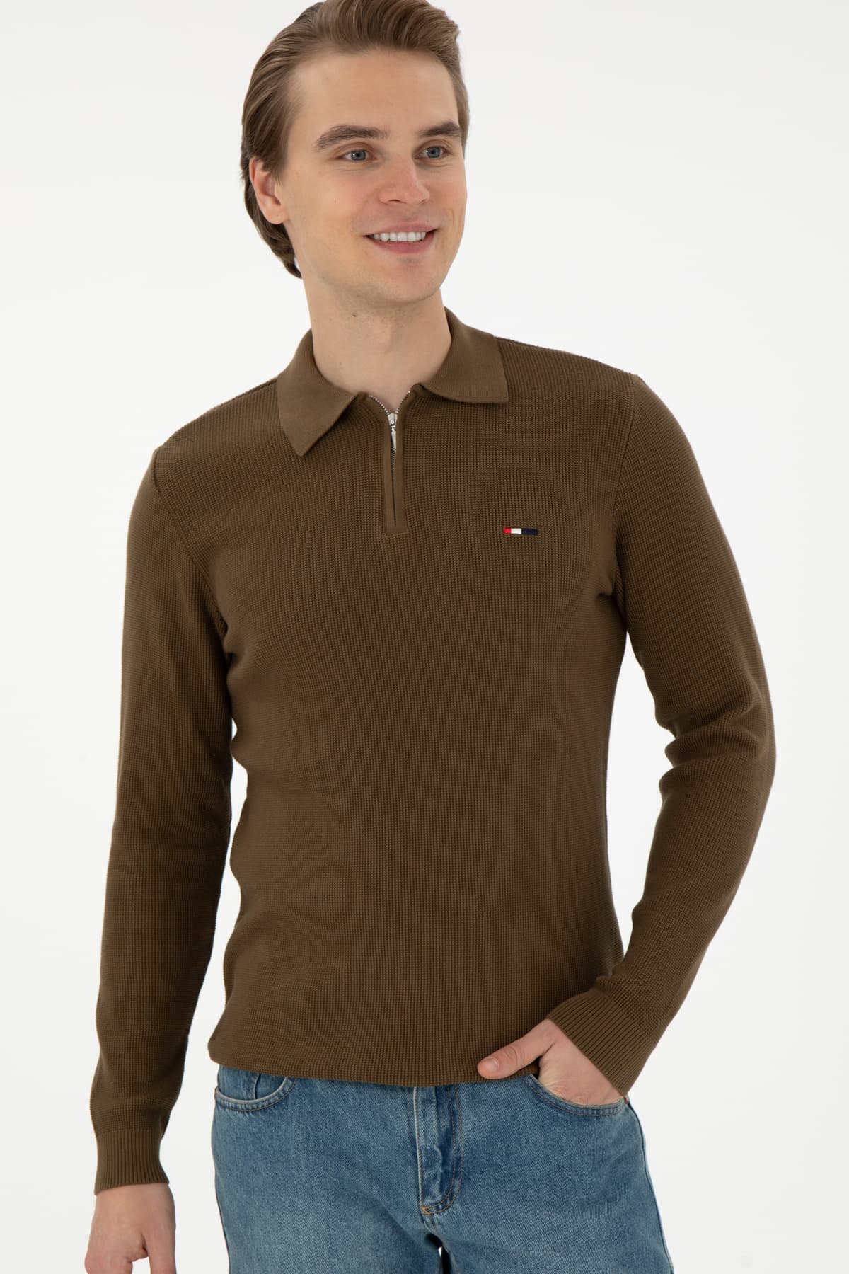 بلوز بافت مردانه U.S. Polo Assn. فیت معمولی نیم زیپ خاکی مدل 50298266-VR027 بلوز بافت مردانه U.S. Polo Assn. فیت معمولی نیم زیپ خاکی مدل 50298266-VR027