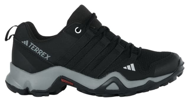 کفش کودکانه adidas مخصوص فضای باز کفش کودکانه adidas مخصوص فضای باز