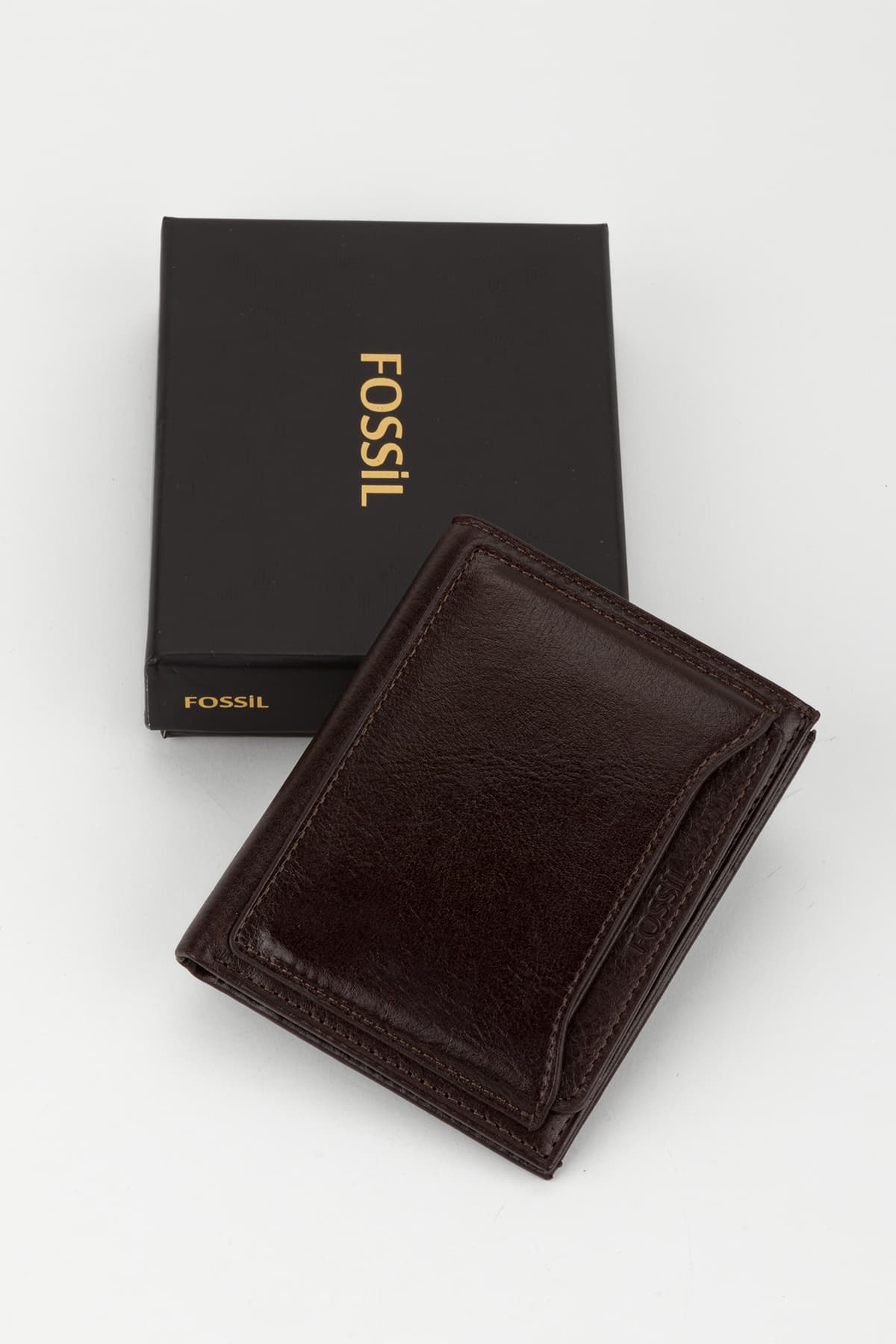 کیف پول مردانه Fossil چرم طبیعی %100 با جای کارت اضافی کیف پول مردانه Fossil چرم طبیعی %100 با جای کارت اضافی