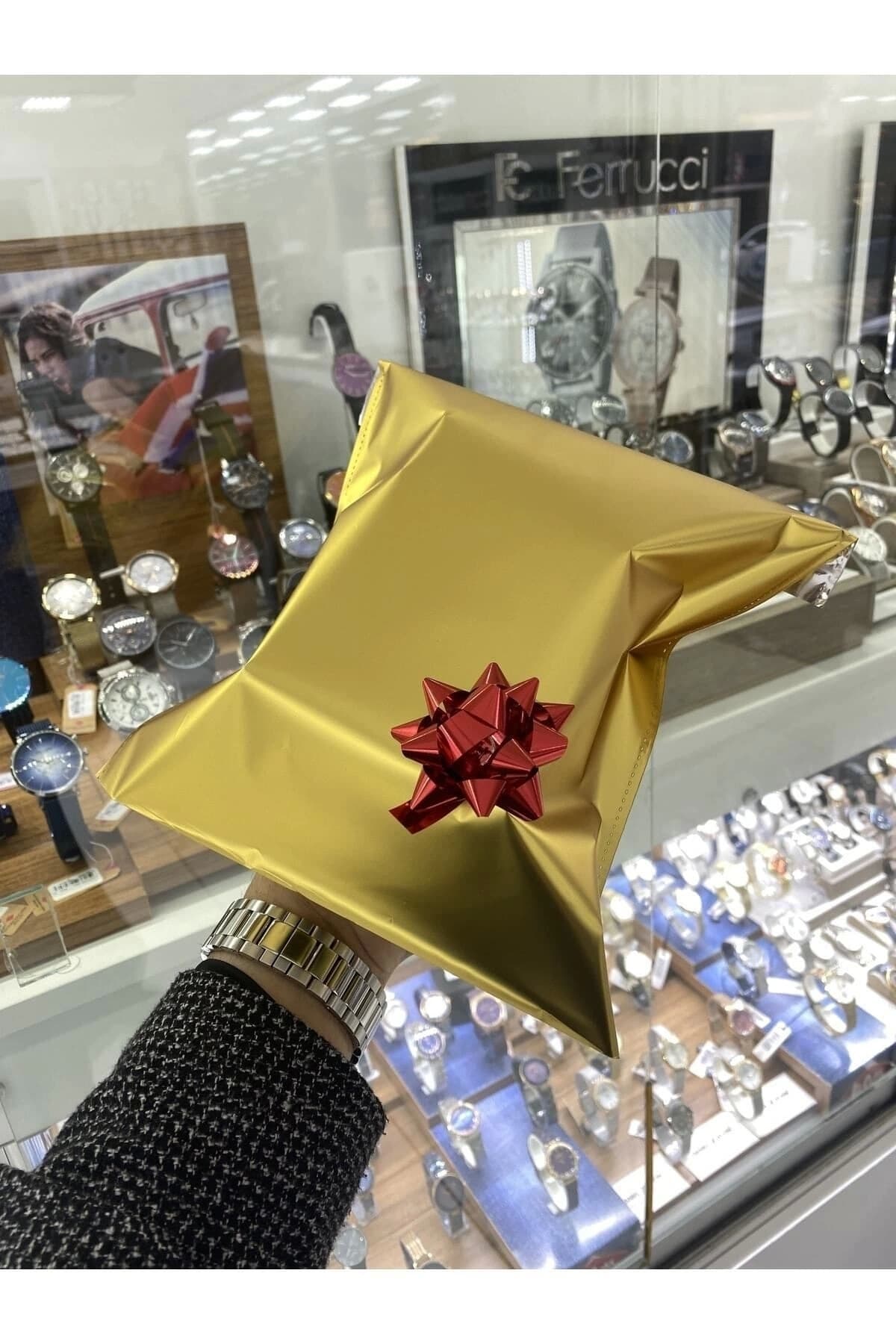 ساعت مچی مردانه Daniel Klein فولادی تقویمدار طلایی همراه دستبند مدل zmdk1207 ساعت مچی مردانه Daniel Klein فولادی تقویمدار طلایی همراه دستبند مدل zmdk1207