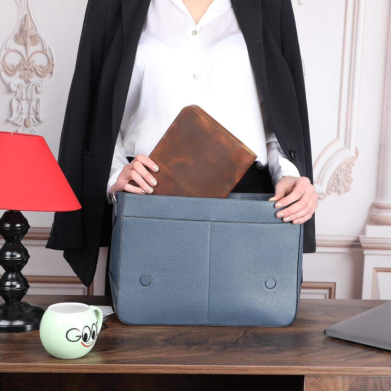 جلد دفتر یادداشت چرمی A5 برای Moleskine بزرگ The Antiq قابلتعویض دستساز رنگ قهوهای روشن جلد دفتر یادداشت چرمی A5 برای Moleskine بزرگ The Antiq قابلتعویض دستساز رنگ قهوهای روشن