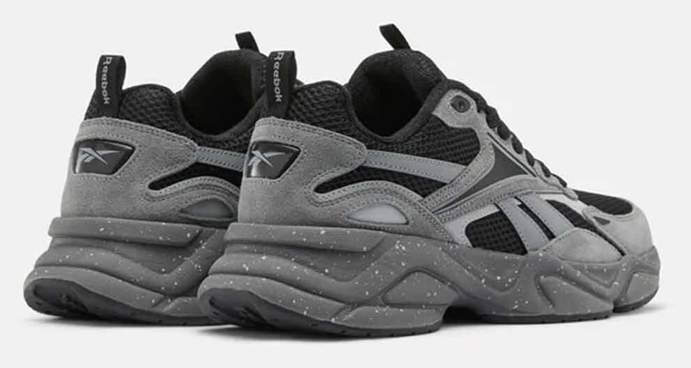 کفش اسنیکر مردانه Reebok خاکستری مشکی زیره ضخیم توری مدل Charge Run کفش اسنیکر مردانه Reebok خاکستری مشکی زیره ضخیم توری مدل Charge Run