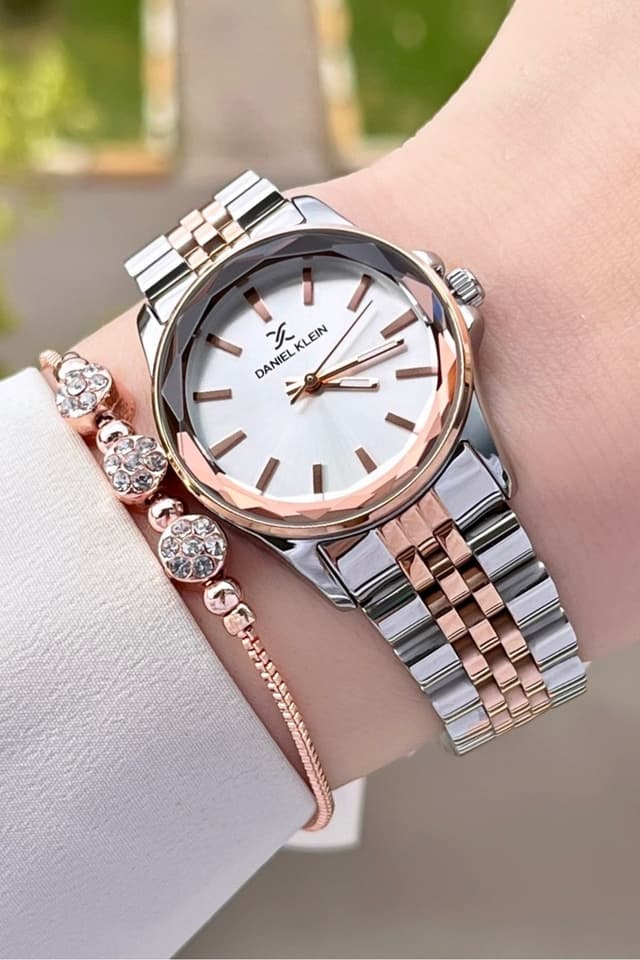 ساعت مچی زنانه Daniel Klein نقرهای Rose با بستهبندی هدیه ساعت مچی زنانه Daniel Klein نقرهای Rose با بستهبندی هدیه