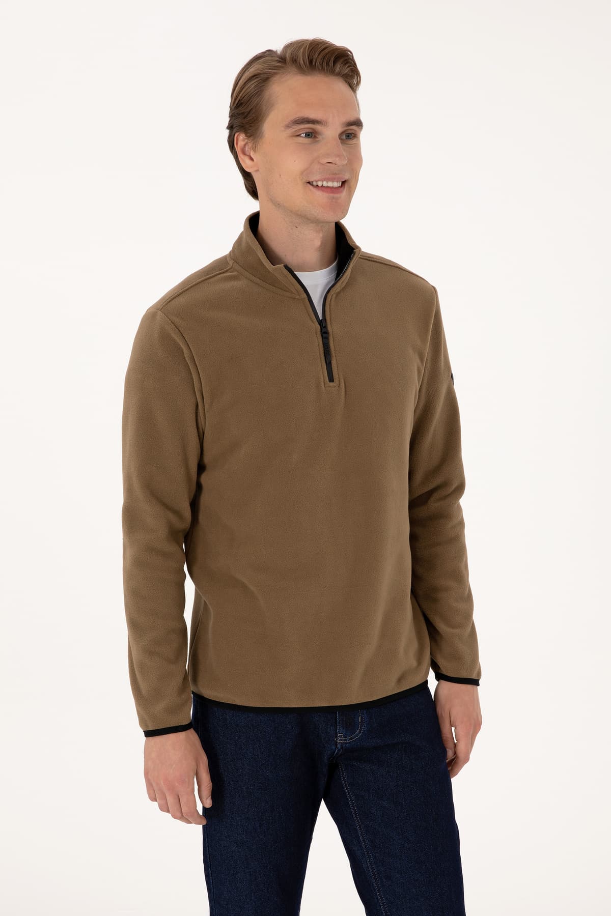 سوئیشرت مردانه U.S. Polo Assn. فیت معمولی پولار نیم زیپ خاکی مدل 50313777-VR027 سوئیشرت مردانه U.S. Polo Assn. فیت معمولی پولار نیم زیپ خاکی مدل 50313777-VR027