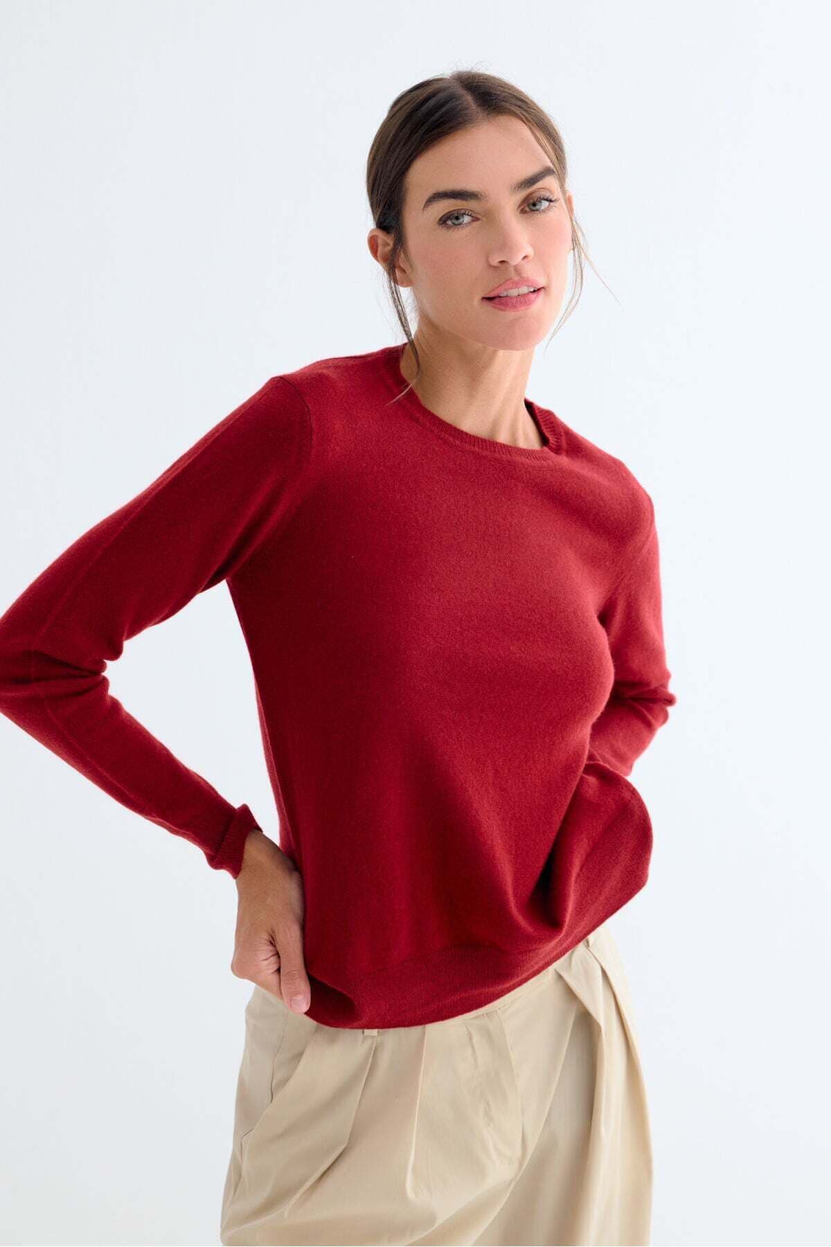پلیور زنانه Silk and Cashmere کشمیر خالص یقه گرد قرمز آجری مدل Agata پلیور زنانه Silk and Cashmere کشمیر خالص یقه گرد قرمز آجری مدل Agata
