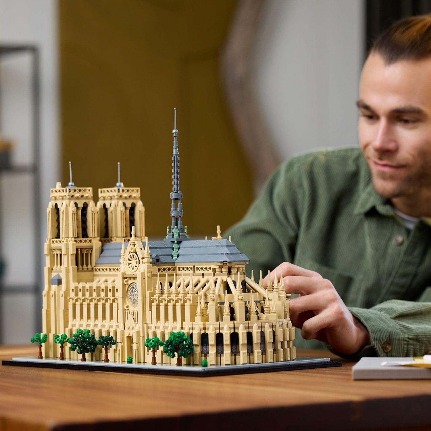 لگو Architecture Notre-Dame de Paris مدل 21061 لگو Architecture Notre-Dame de Paris مدل 21061