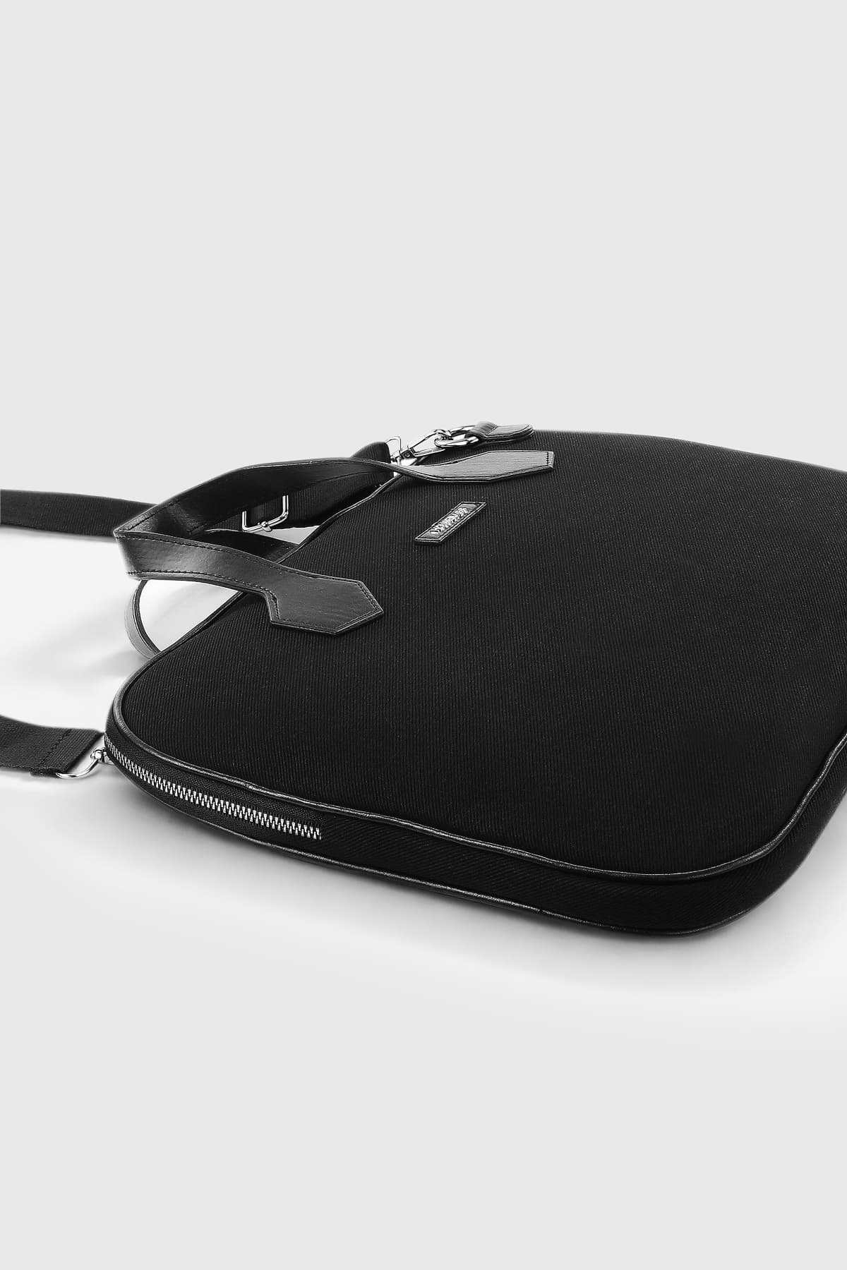 کیف لپتاپ یونیسکس Housebags کانواس مشکی ضدآب MacBook Air-Pro 13-14-15.6 اینچ کیف لپتاپ یونیسکس Housebags کانواس مشکی ضدآب MacBook Air-Pro 13-14-15.6 اینچ