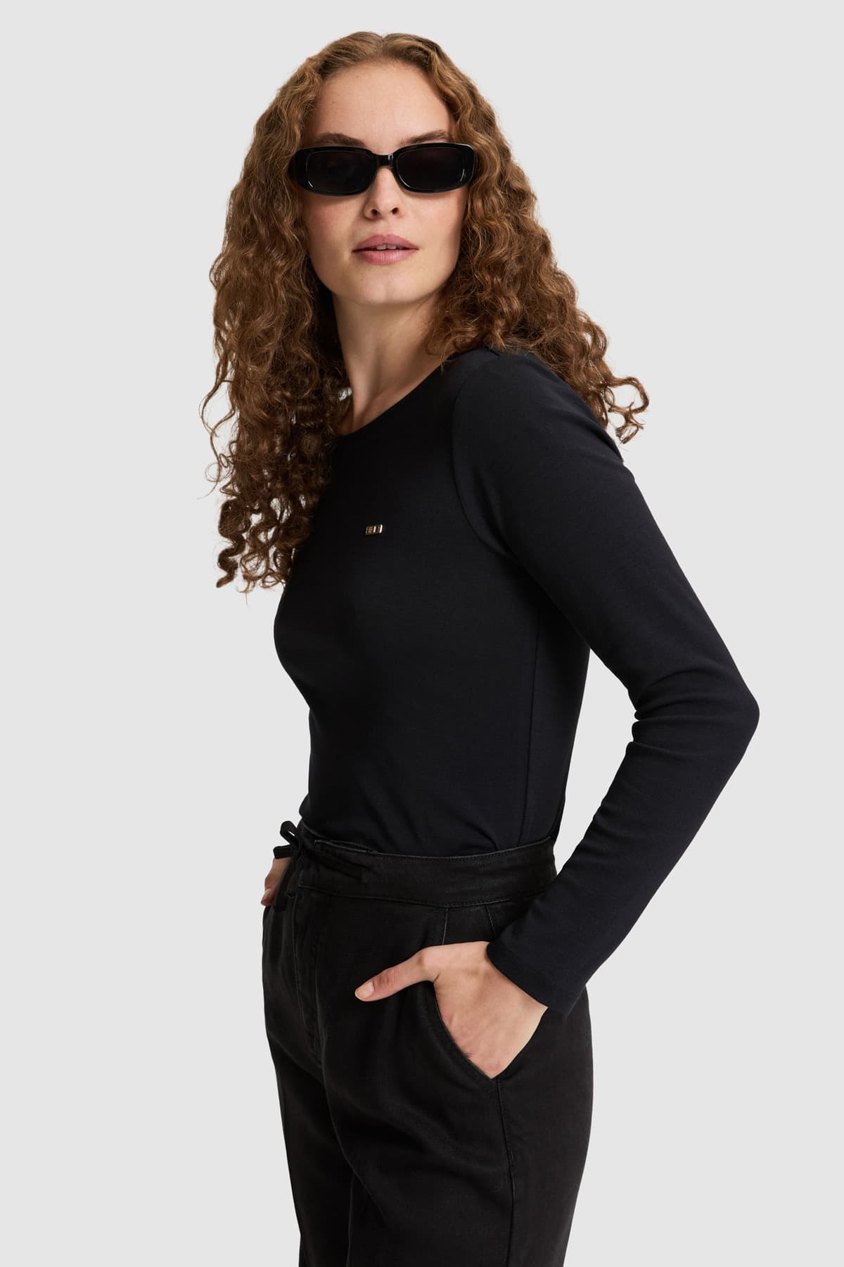 تیشرت زنانه U.S. Polo Assn. سیاه مدل 50333801-VR046 تیشرت زنانه U.S. Polo Assn. سیاه مدل 50333801-VR046