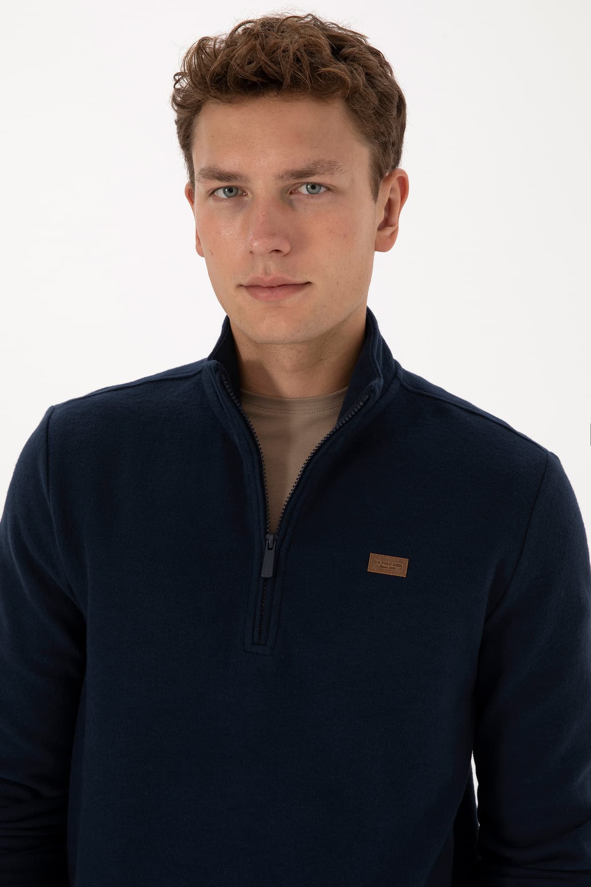 سویشرت مردانه U.S. Polo Assn. یقه پولو نیمزیپ داخل کرکدار سرمهای فیت معمولی مدل 50313802-VR033 سویشرت مردانه U.S. Polo Assn. یقه پولو نیمزیپ داخل کرکدار سرمهای فیت معمولی مدل 50313802-VR033