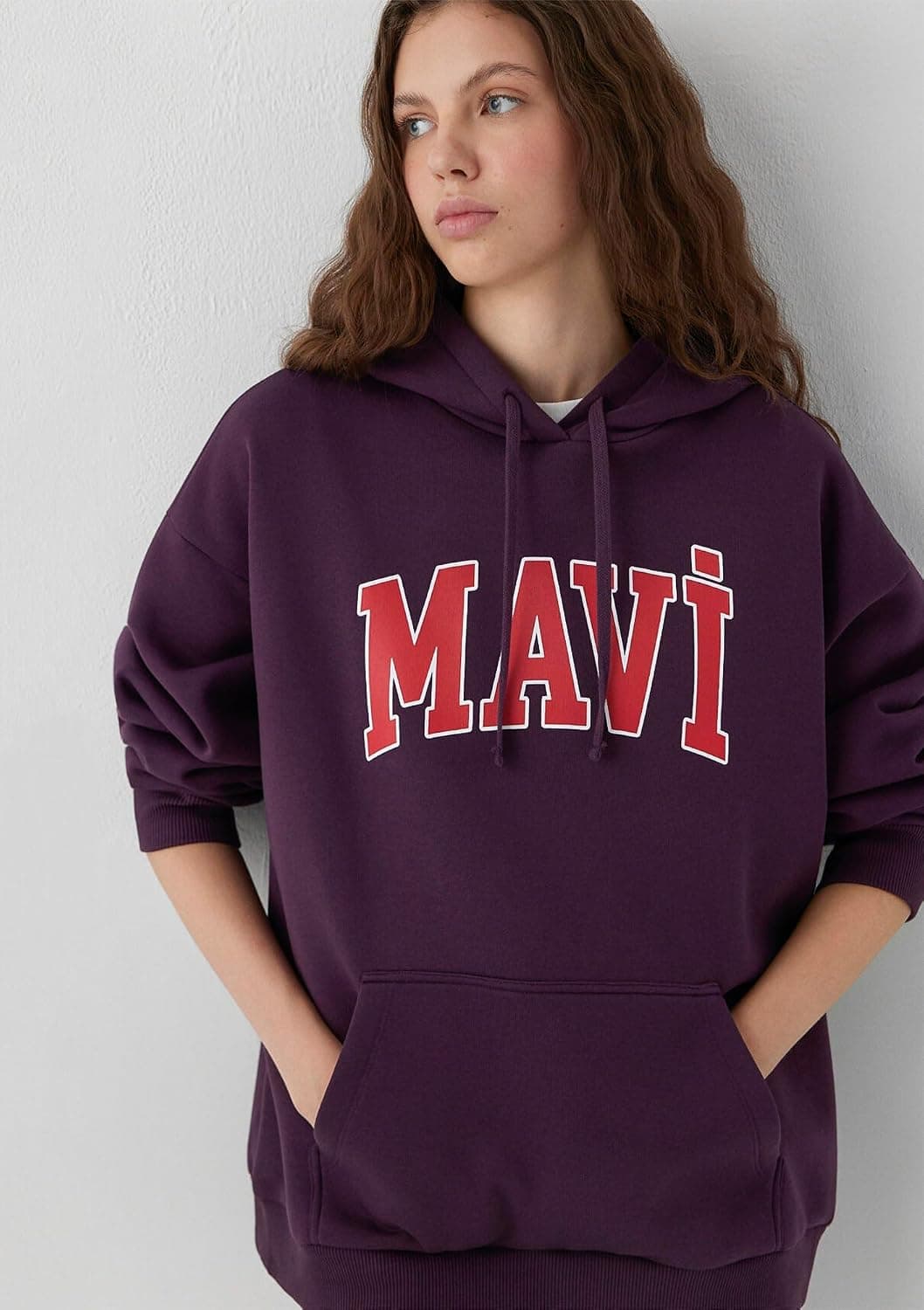 سوئیشرت زنانه Mavi کلاهدار بنفش با چاپ لوگو مدل 1600361-70635 سوئیشرت زنانه Mavi کلاهدار بنفش با چاپ لوگو مدل 1600361-70635