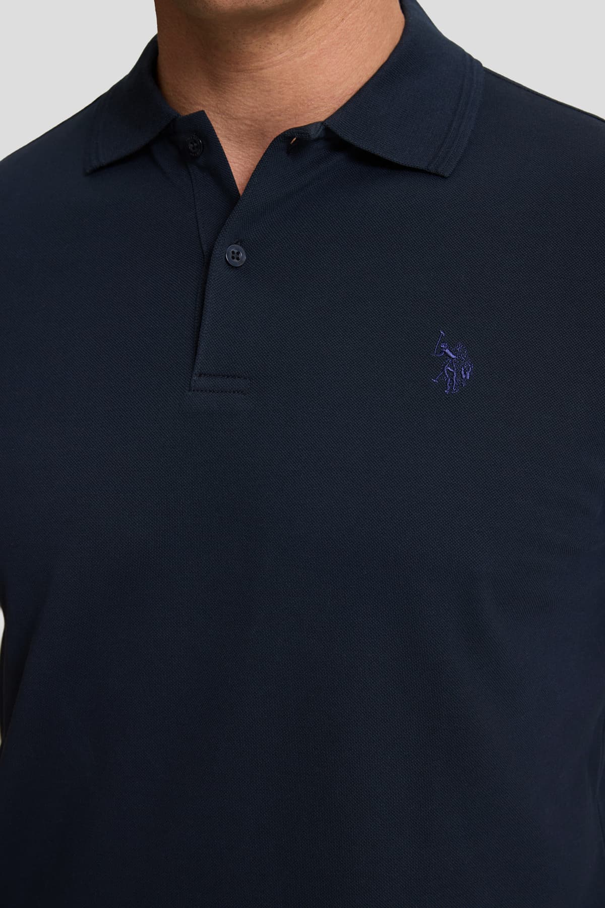 تیشرت مردانه U.S. Polo Assn. سرمهای تیره فیت معمولی یقه پولو مدل 50324938-VR100 تیشرت مردانه U.S. Polo Assn. سرمهای تیره فیت معمولی یقه پولو مدل 50324938-VR100