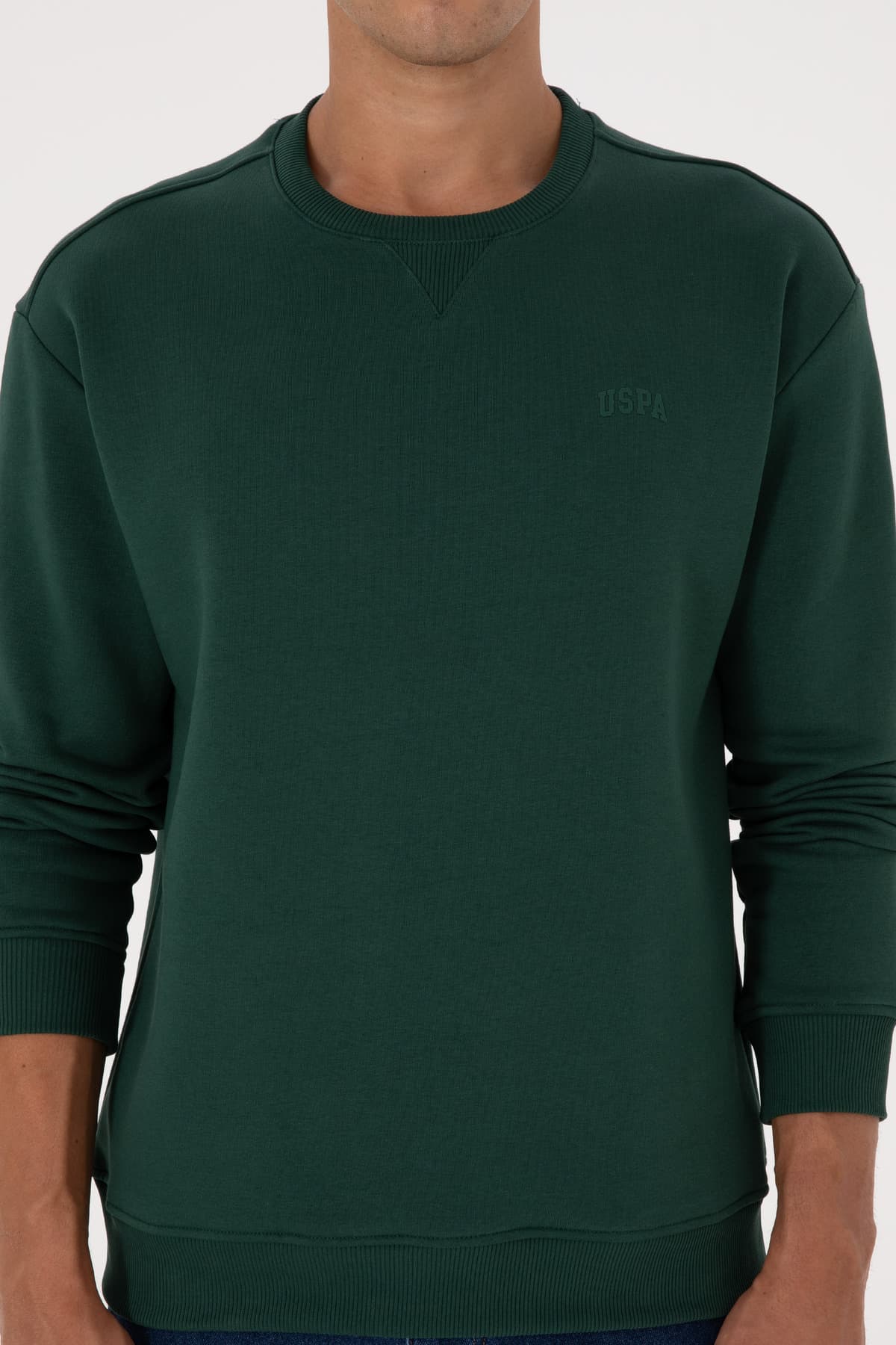 سویشرت مردانه U.S. Polo Assn. کامفورت فیت یقه گرد پرزدار سبز تیره مدل 50313757-VR079 سویشرت مردانه U.S. Polo Assn. کامفورت فیت یقه گرد پرزدار سبز تیره مدل 50313757-VR079