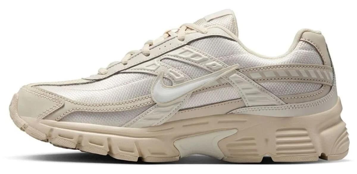 کفش ورزشی زنانه Nike دویدن روزمره بژ مدل Initiator 394053-103 کفش ورزشی زنانه Nike دویدن روزمره بژ مدل Initiator 394053-103