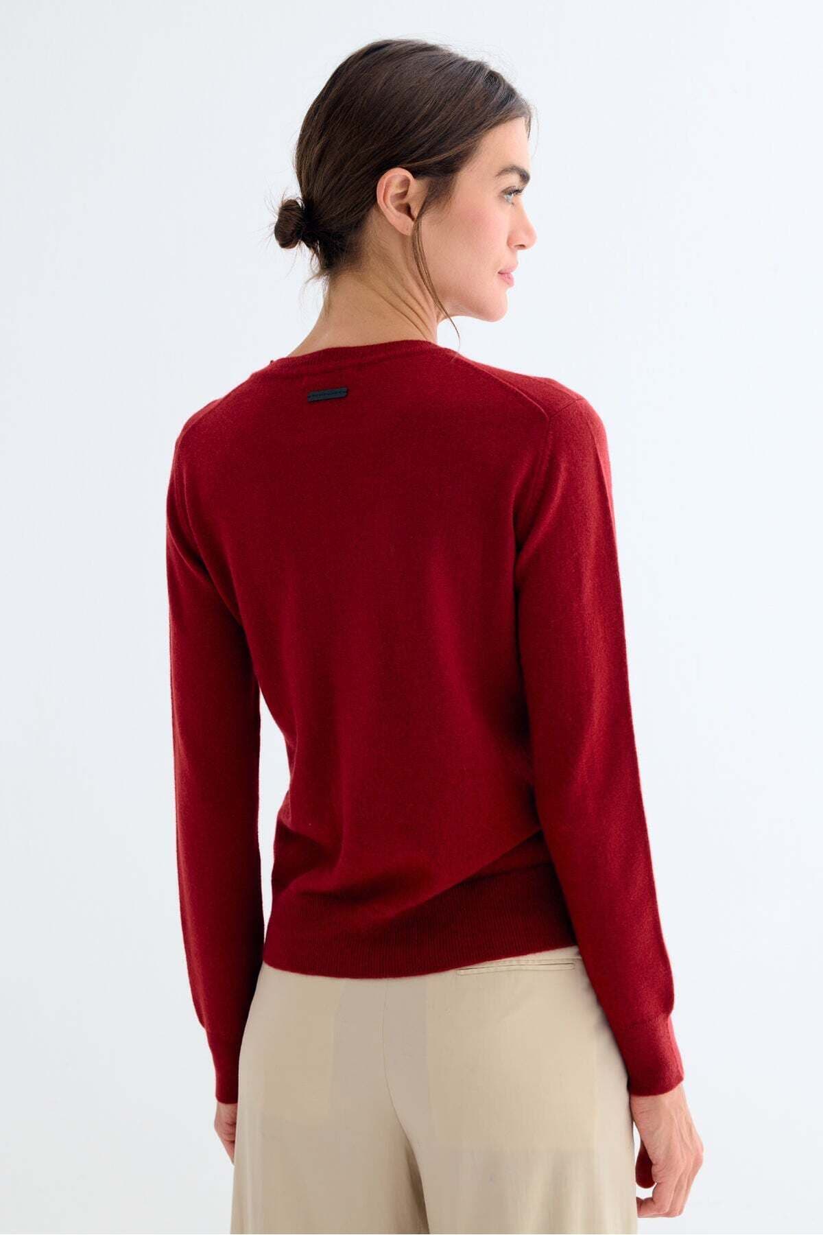 پلیور زنانه Silk and Cashmere کشمیر خالص یقه گرد قرمز آجری مدل Agata پلیور زنانه Silk and Cashmere کشمیر خالص یقه گرد قرمز آجری مدل Agata